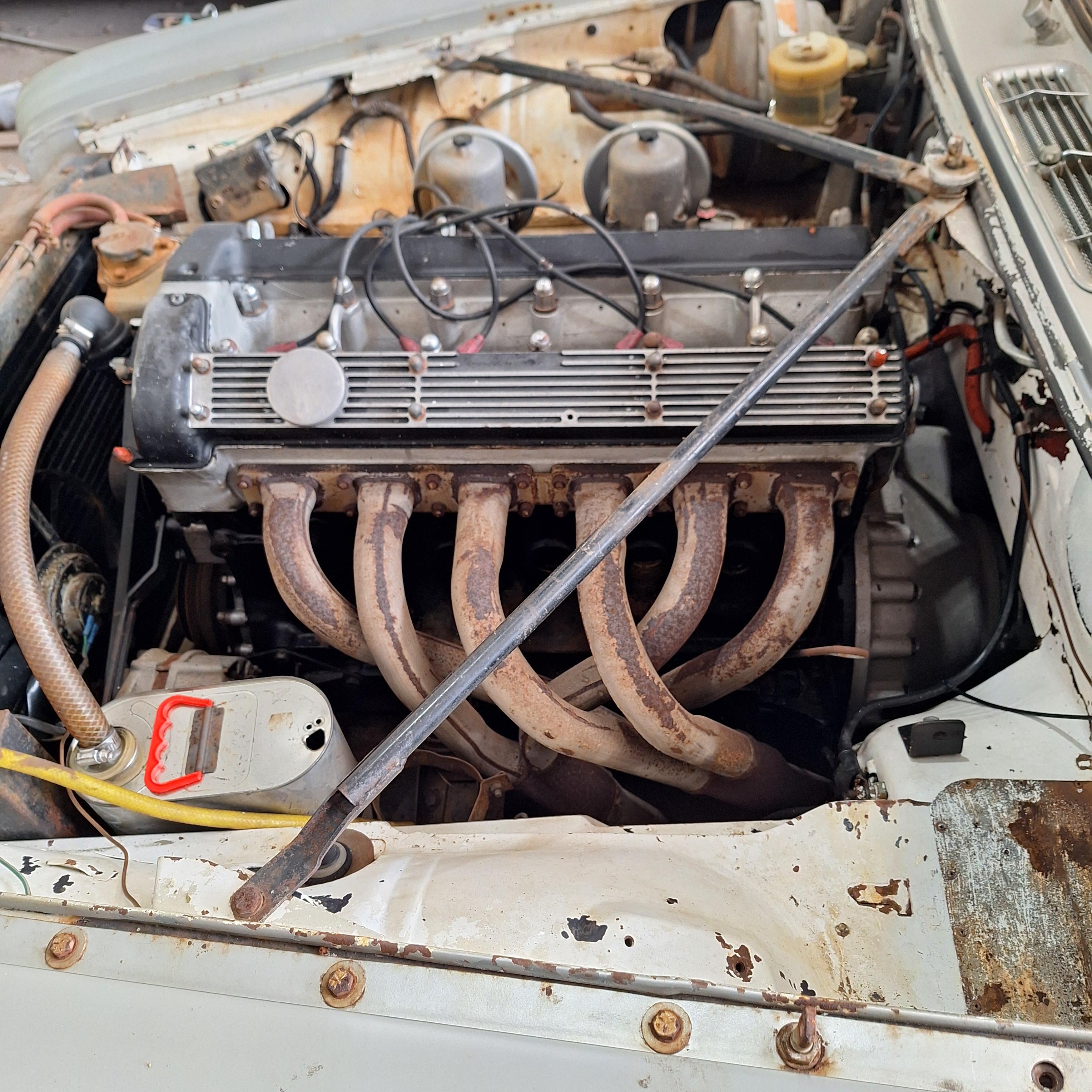 1973 JAGUAR XJ6 RACE CAR 