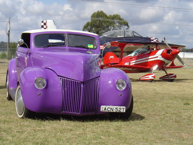 1939 FORD DELUXE AUTOMATIC CONVERTIBLE
