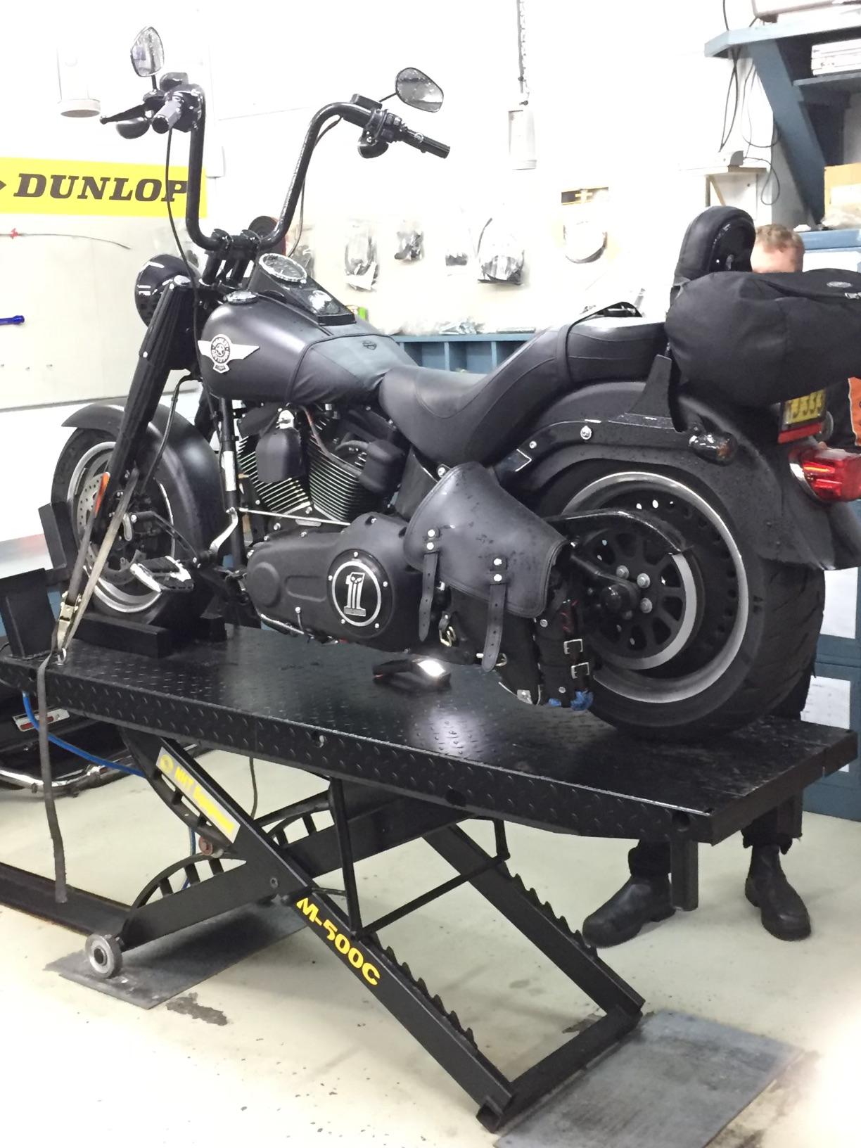 2017 HARLEY-DAVIDSON FLSTFBS FAT BOY S CRUISER