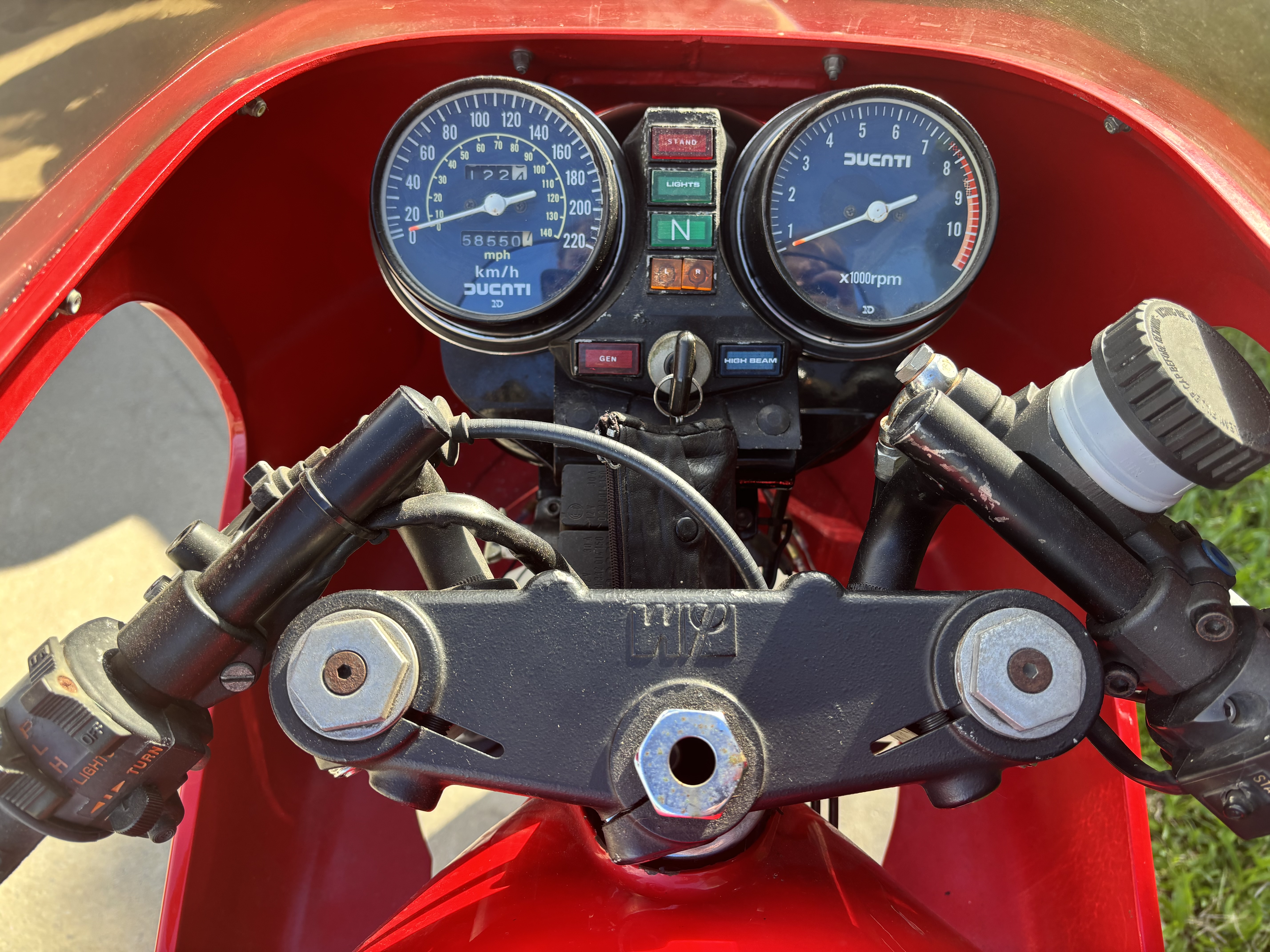 1984 DUCATI 900 S2 ROAD
