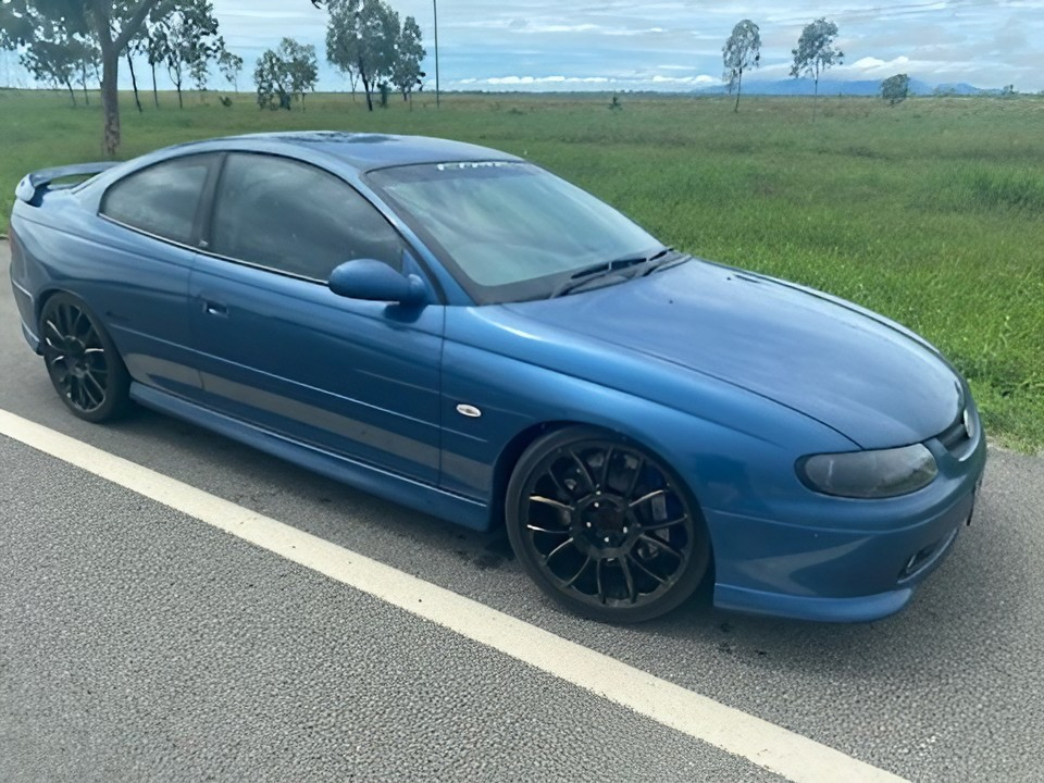 2002 HOLDEN MONARO V2 CV8 COUPE