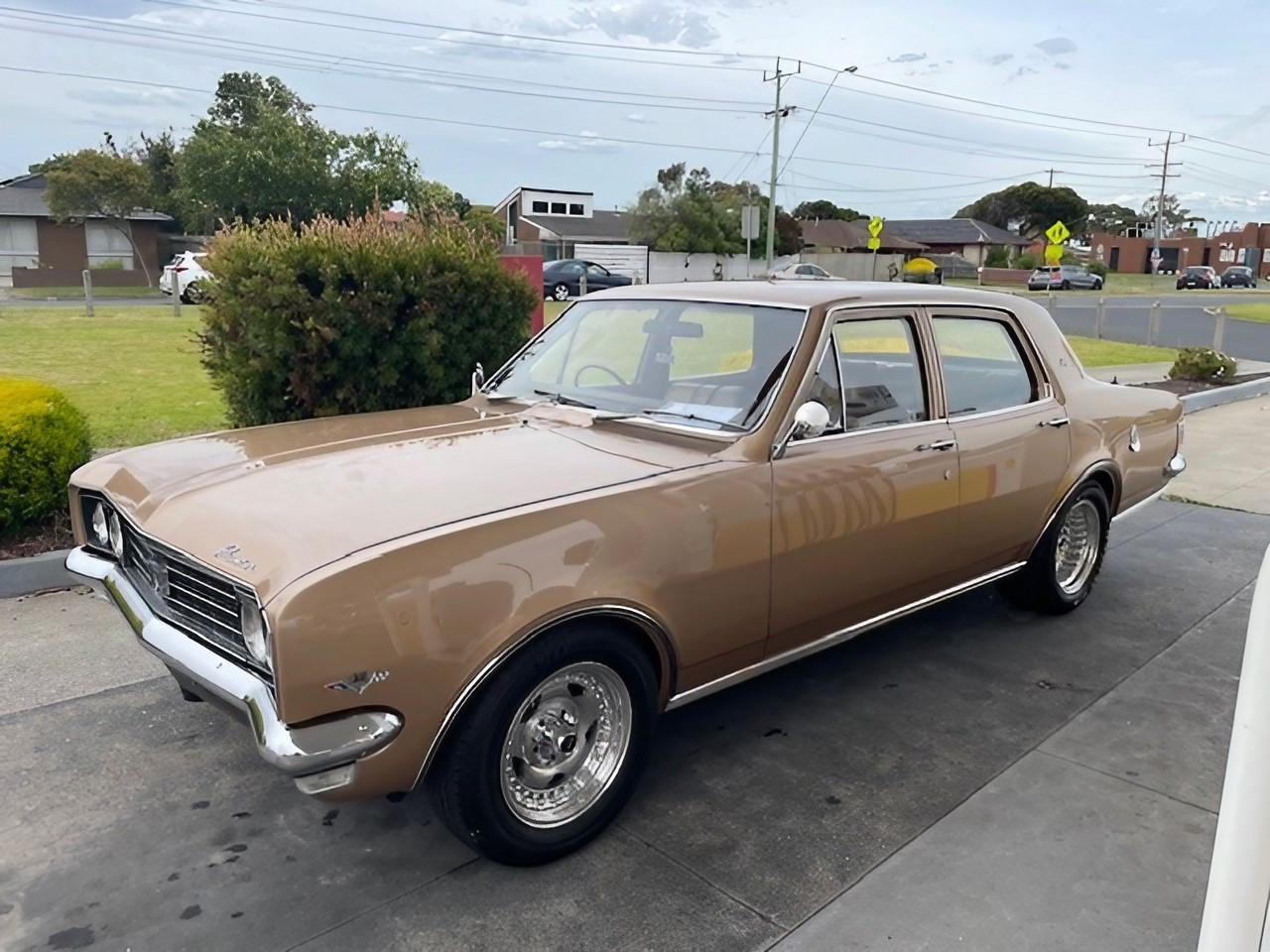 1970 HOLDEN PREMIER HG AUTOMATIC SEDAN