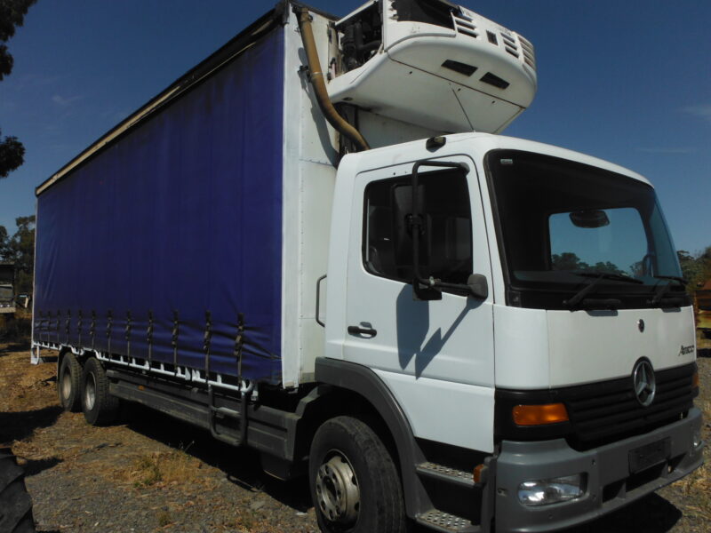 2005 MERCEDES-BENZ ATEGO REFRIGERATED TAUTLINER TRUCK