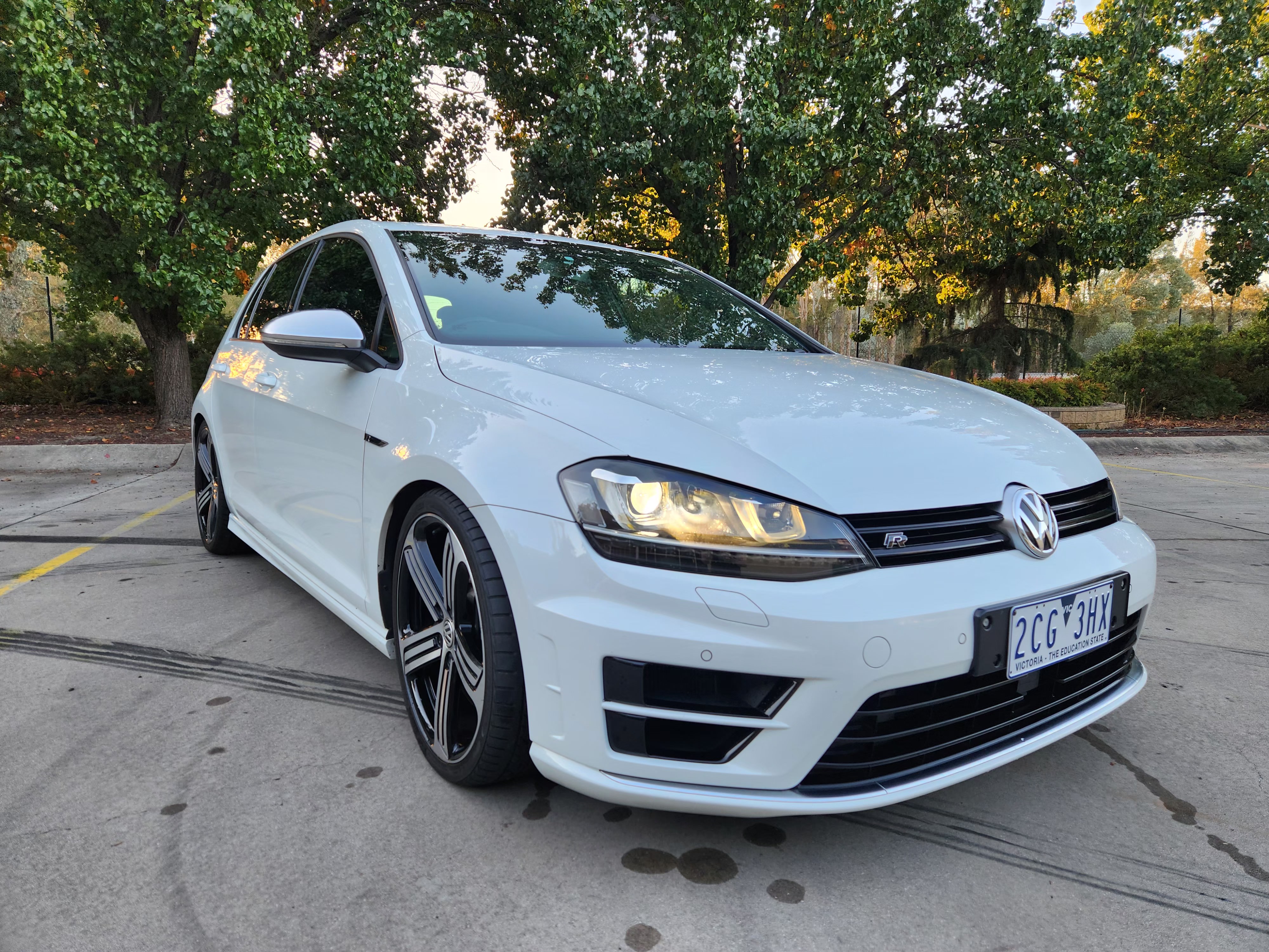 2014 VOLKSWAGEN GOLF AU MY14 R 6 SP MANUAL 5D HATCHBACK