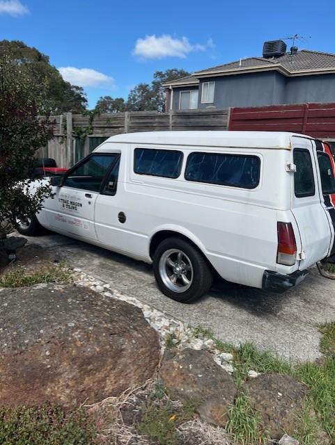 1988 FORD FALCON XF 3 SP MANUAL VAN