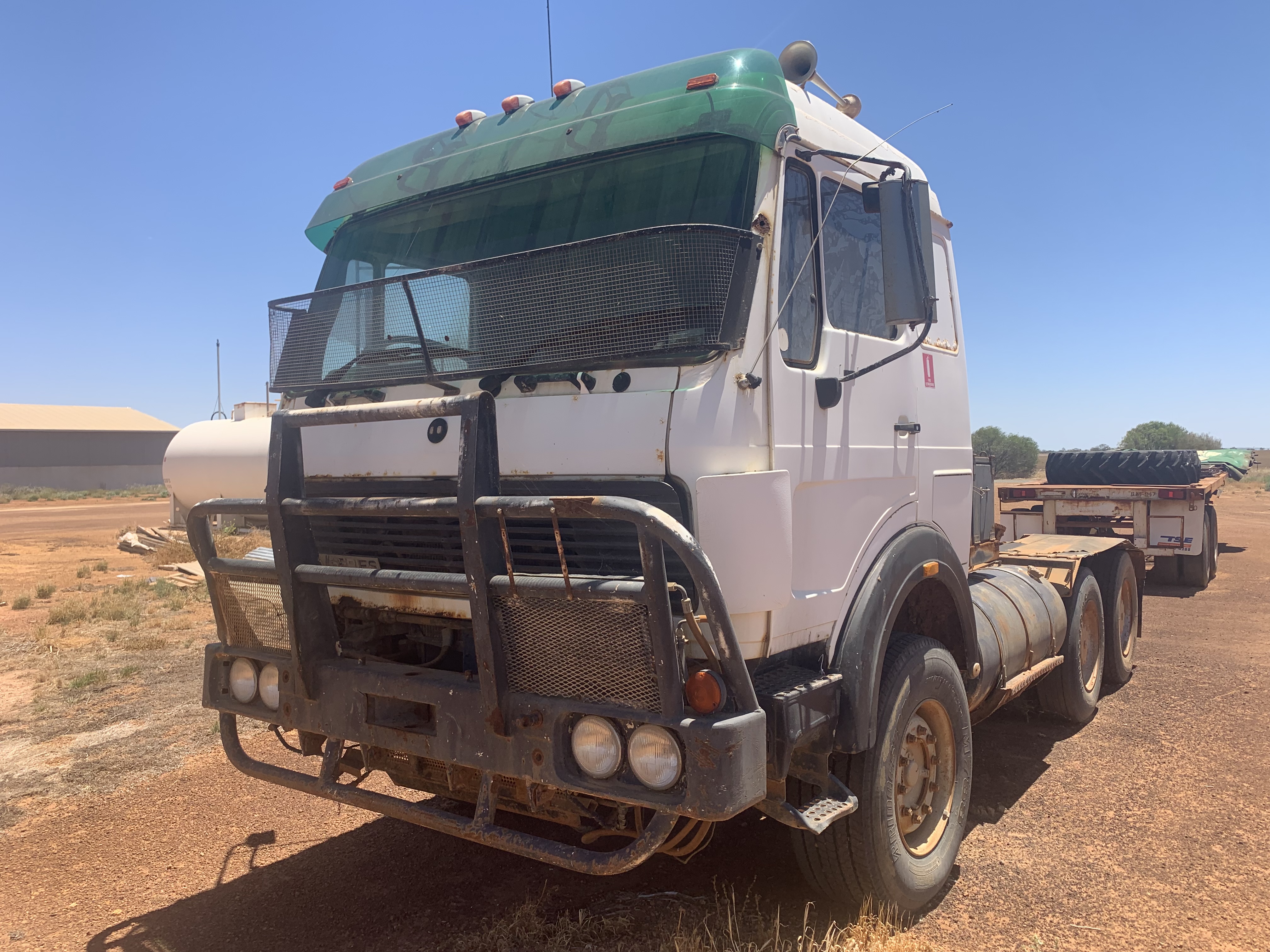 1984 MERCEDES-BENZ 2638 SK TRUCK