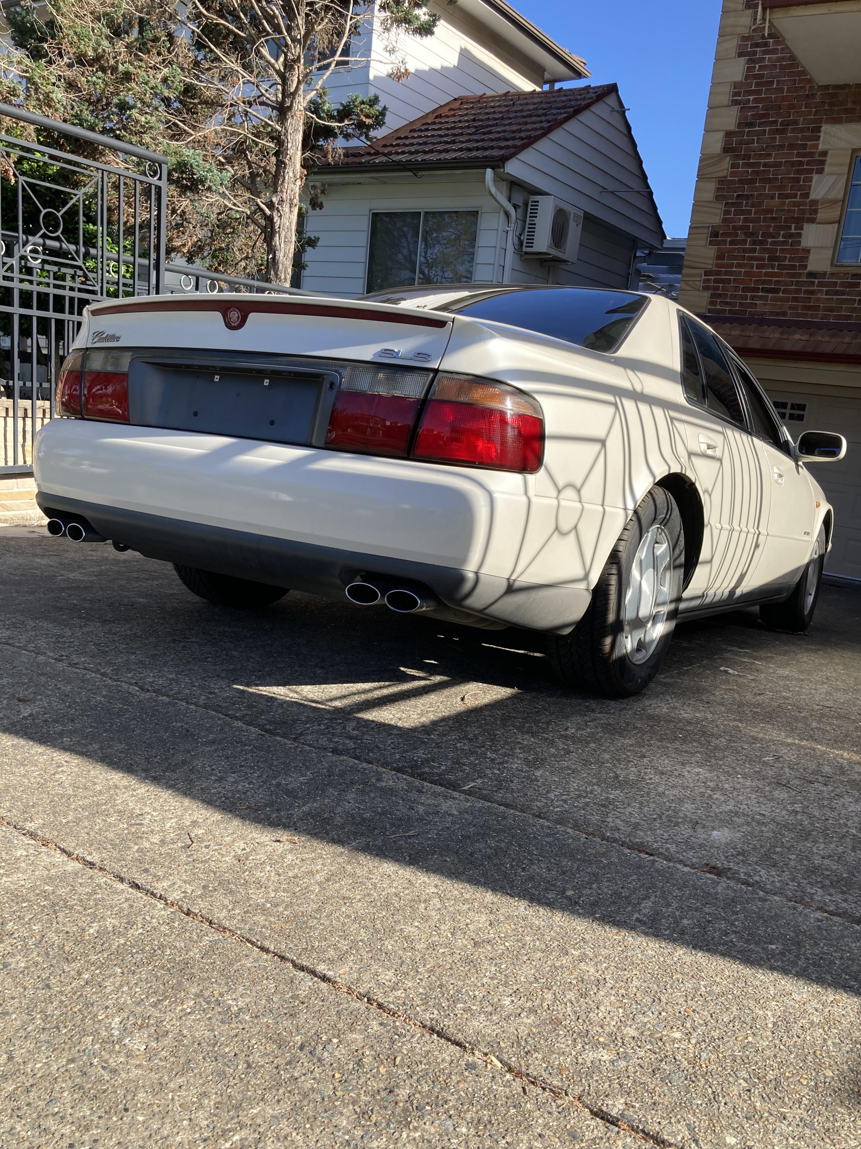 1998 CADILLAC SEVILLE STS AUTOMATIC SEDAN