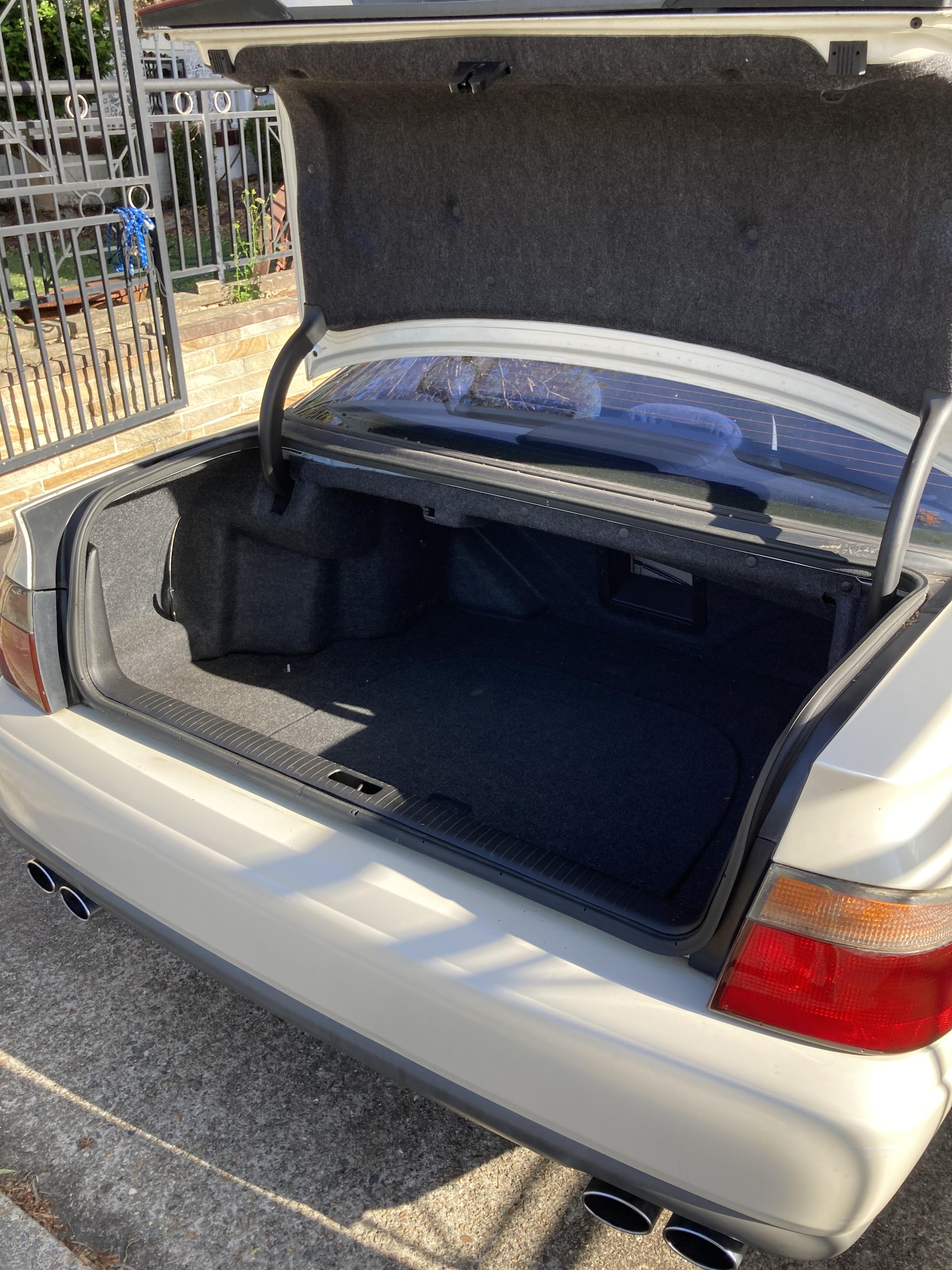 1998 CADILLAC SEVILLE STS AUTOMATIC SEDAN