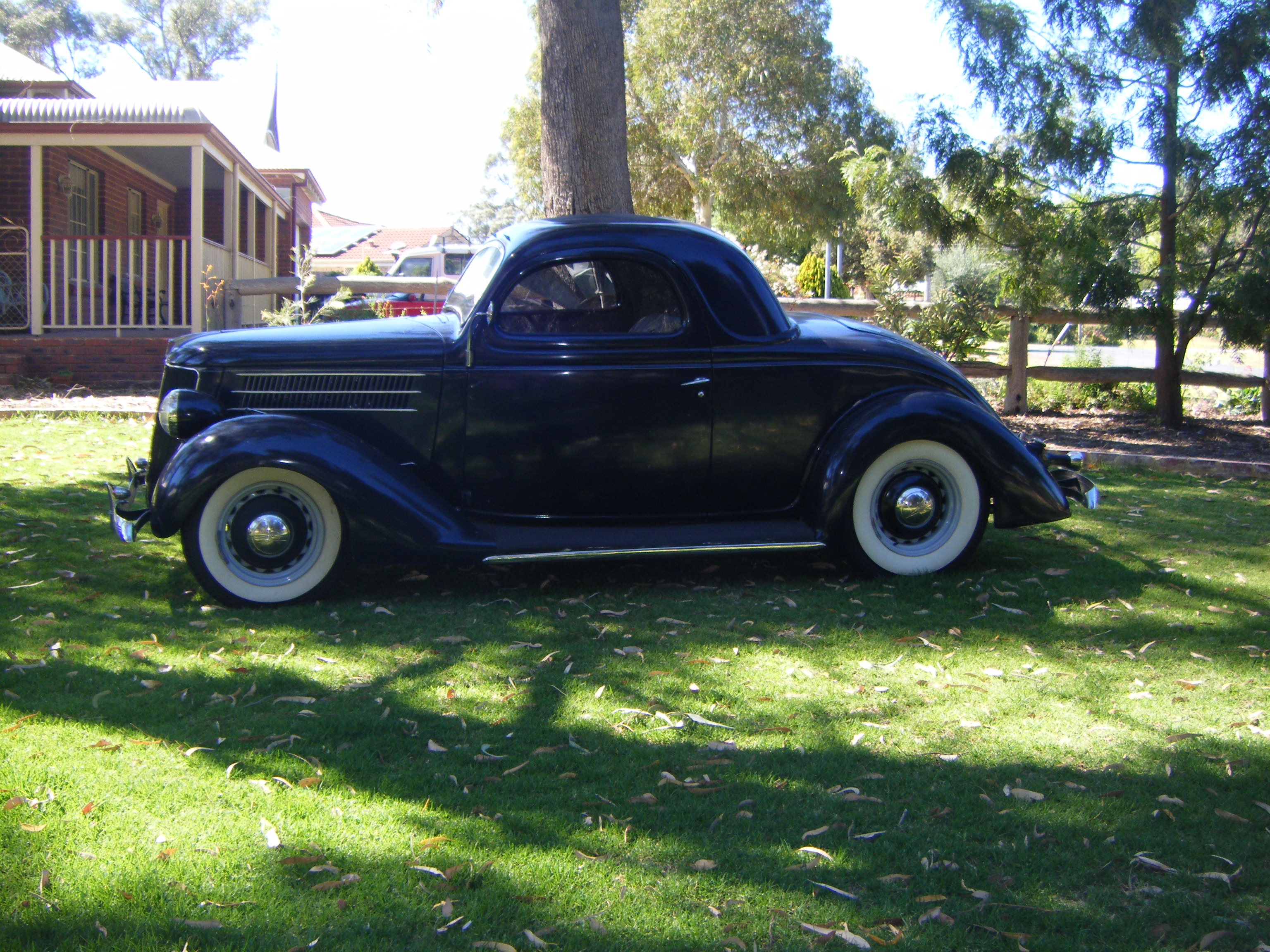 1936 FORD 3 WINDOW COUPE 