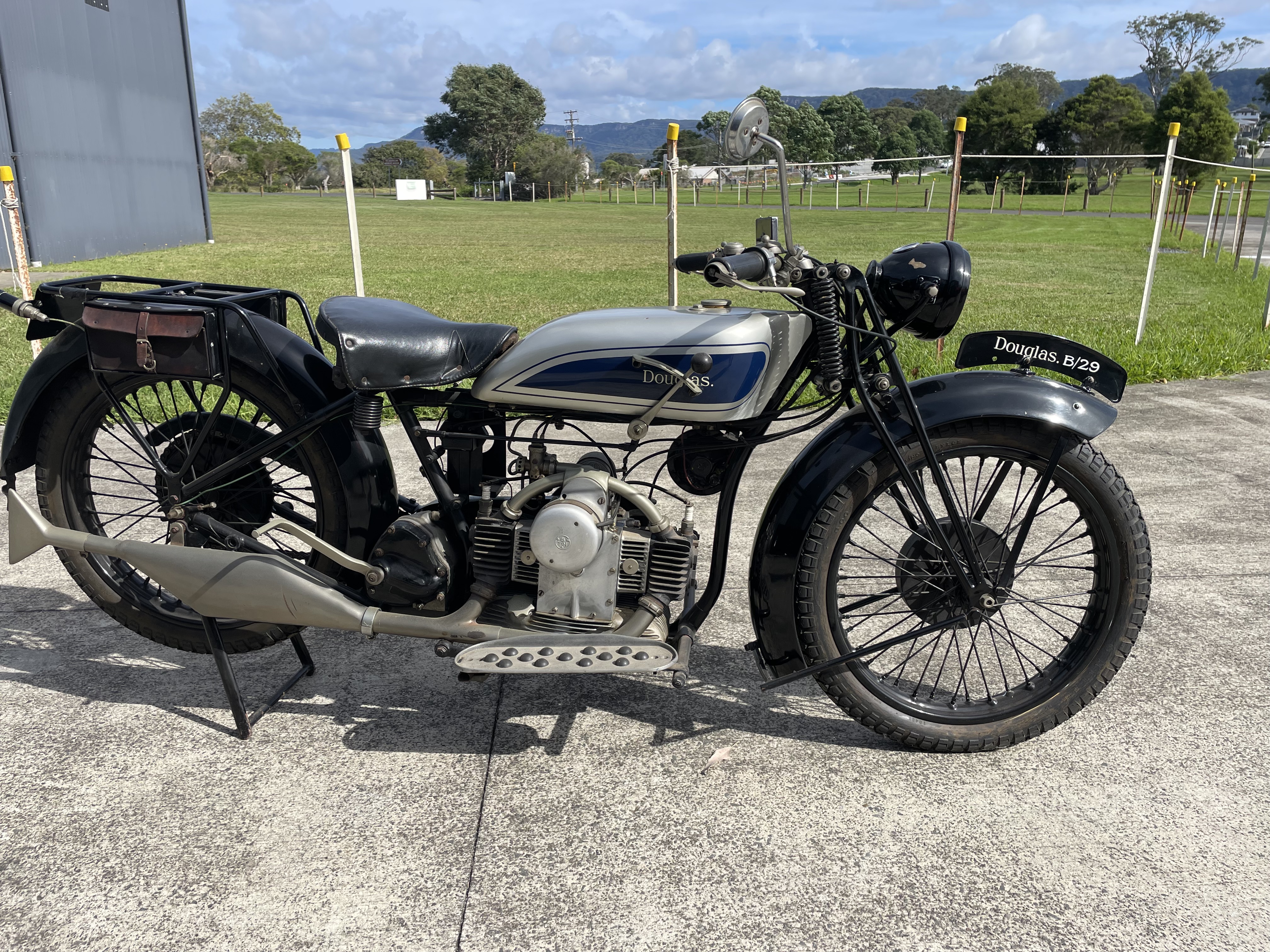 1929 DOUGLAS B29 350 ROAD