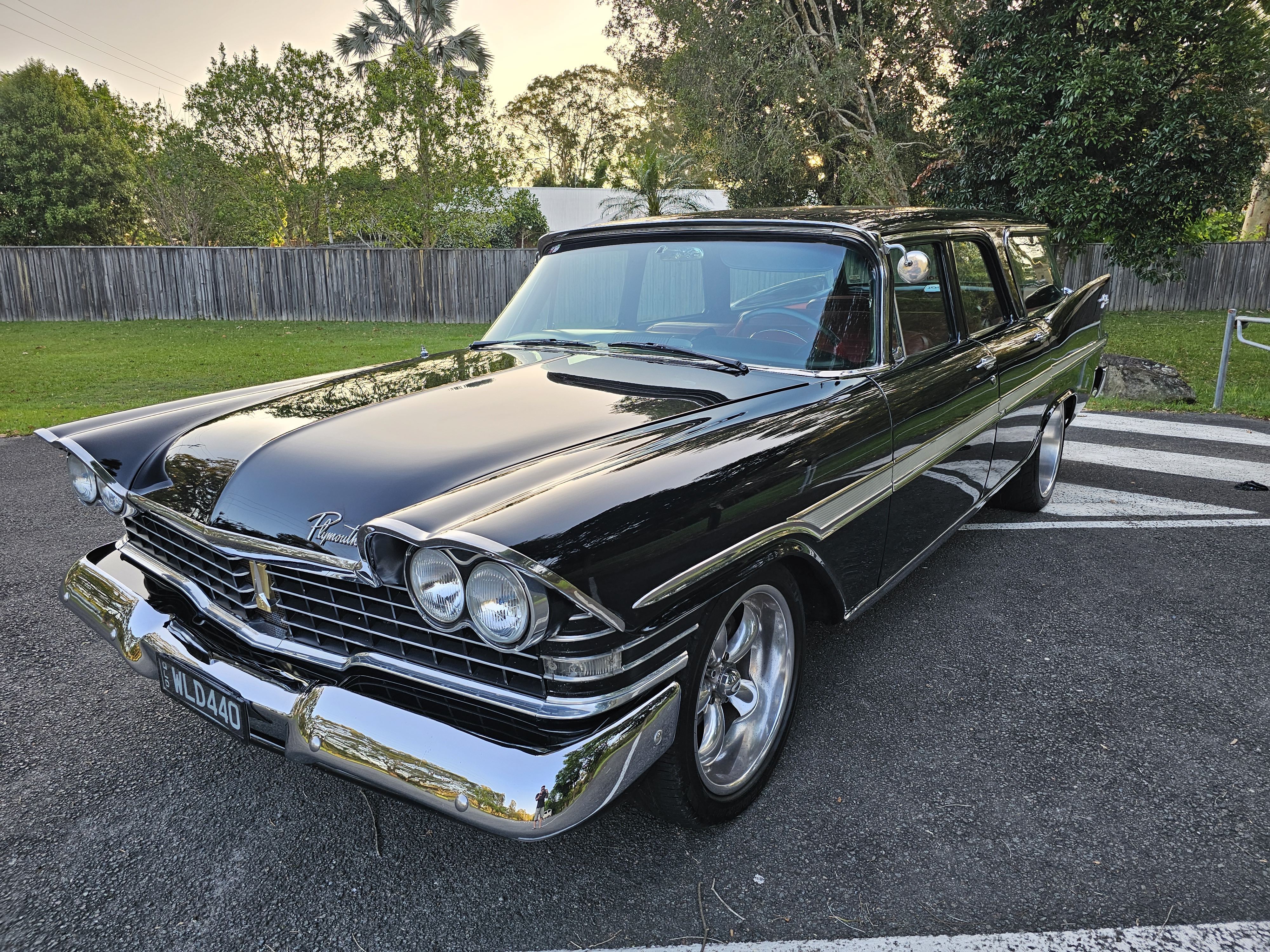 1959 PLYMOUTH SPORT SUBURBAN STATION WAGON
