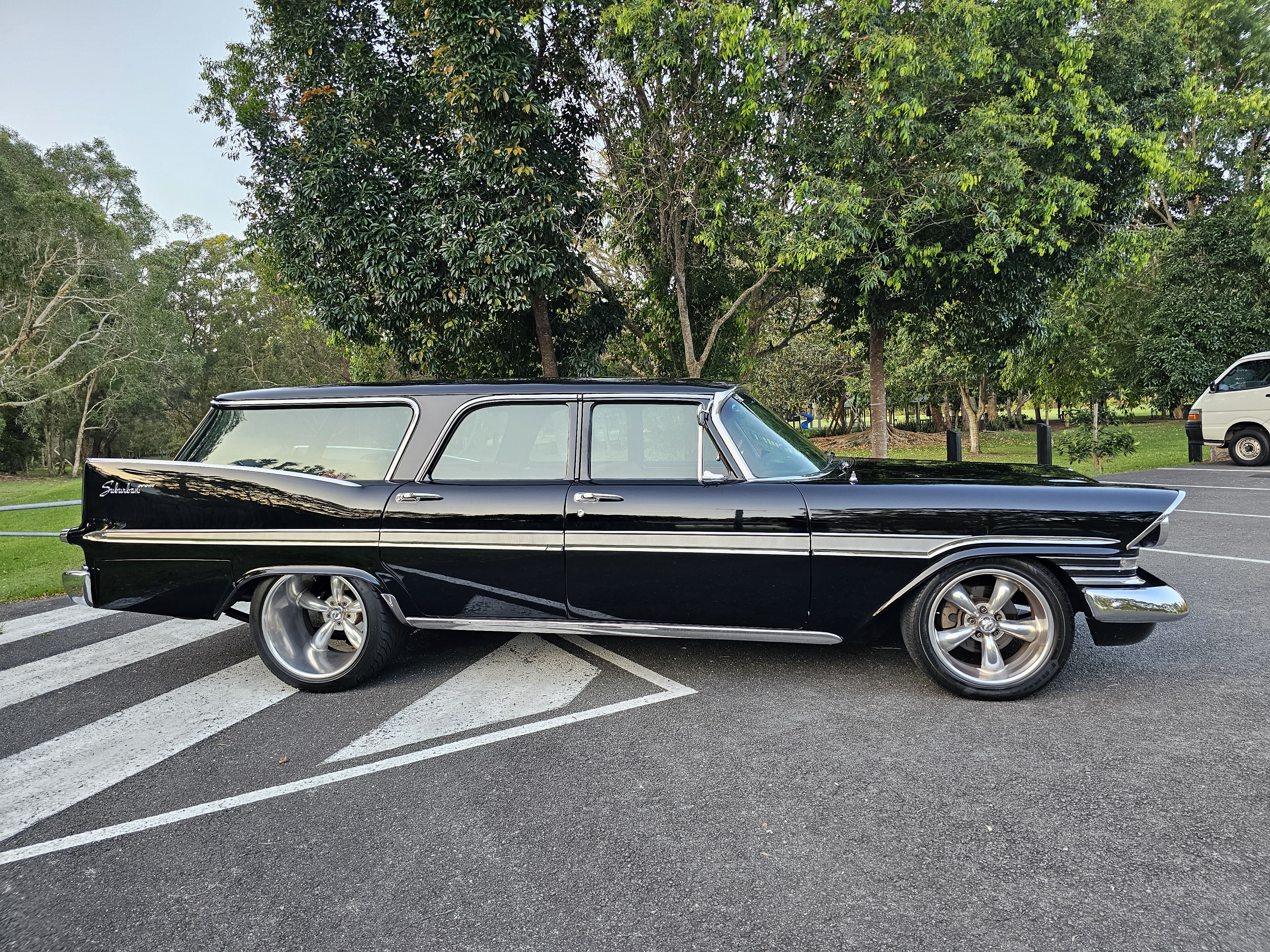 1959 PLYMOUTH SPORT SUBURBAN STATION WAGON