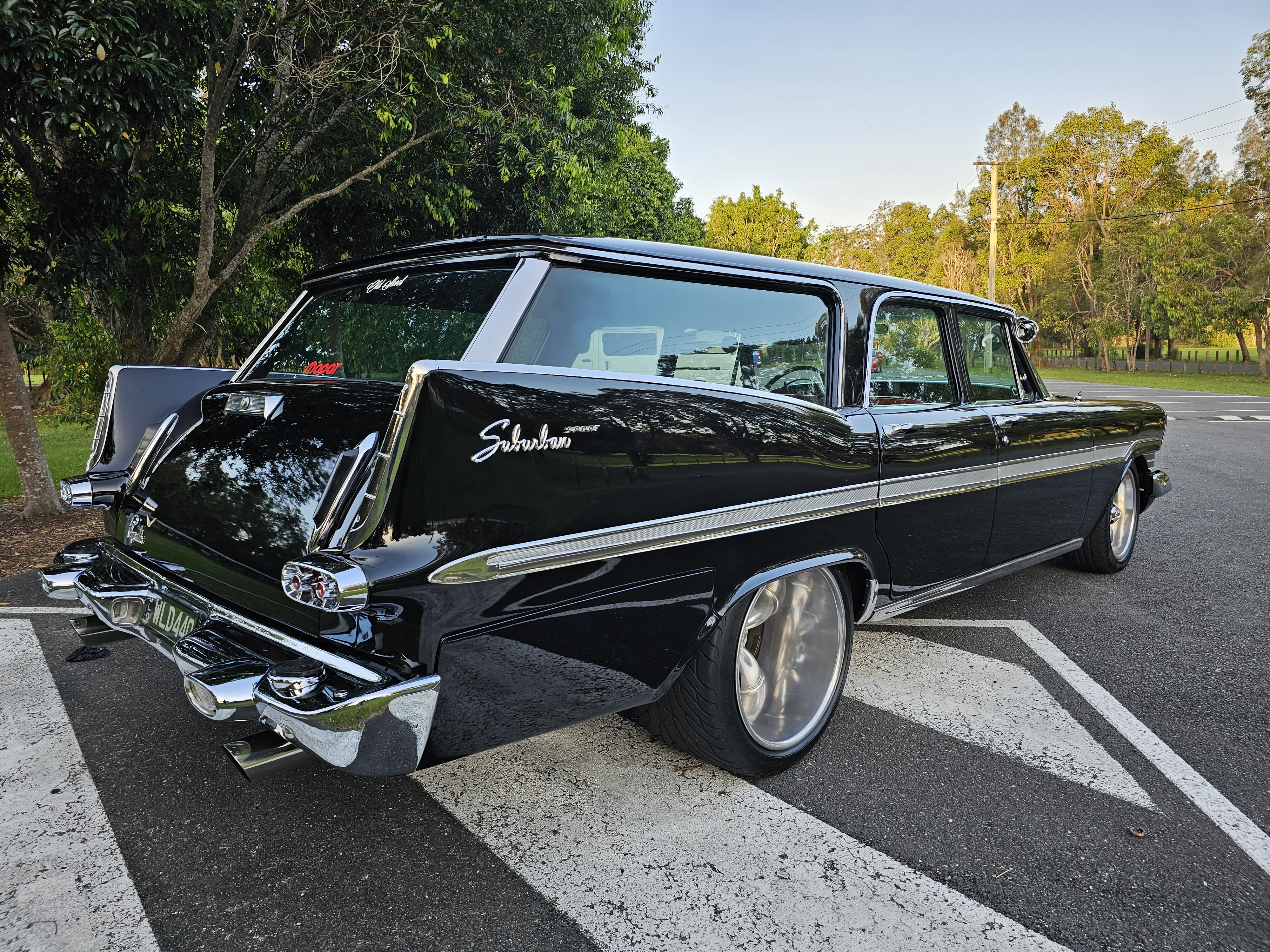1959 PLYMOUTH SPORT SUBURBAN STATION WAGON