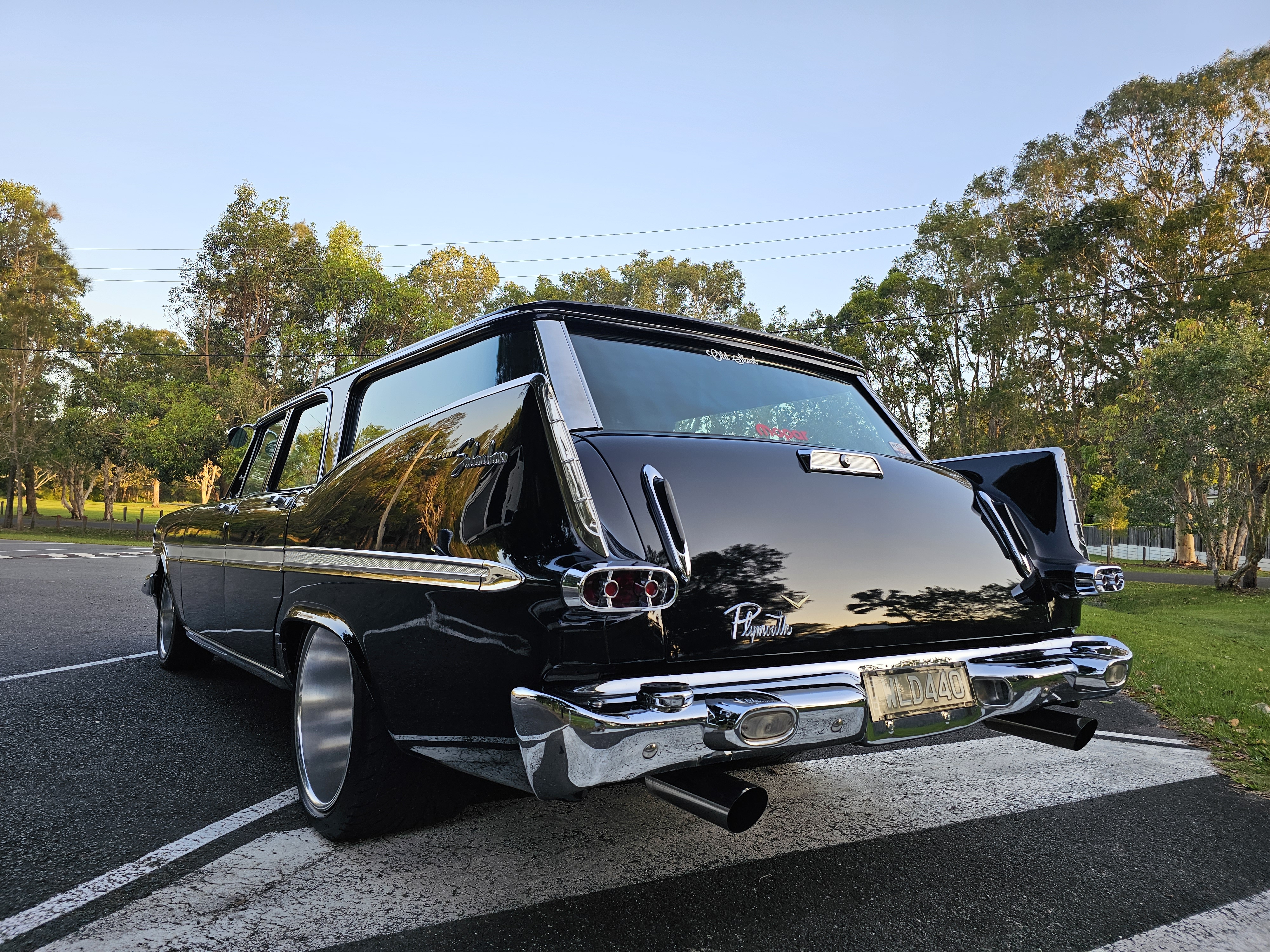 1959 PLYMOUTH SPORT SUBURBAN STATION WAGON