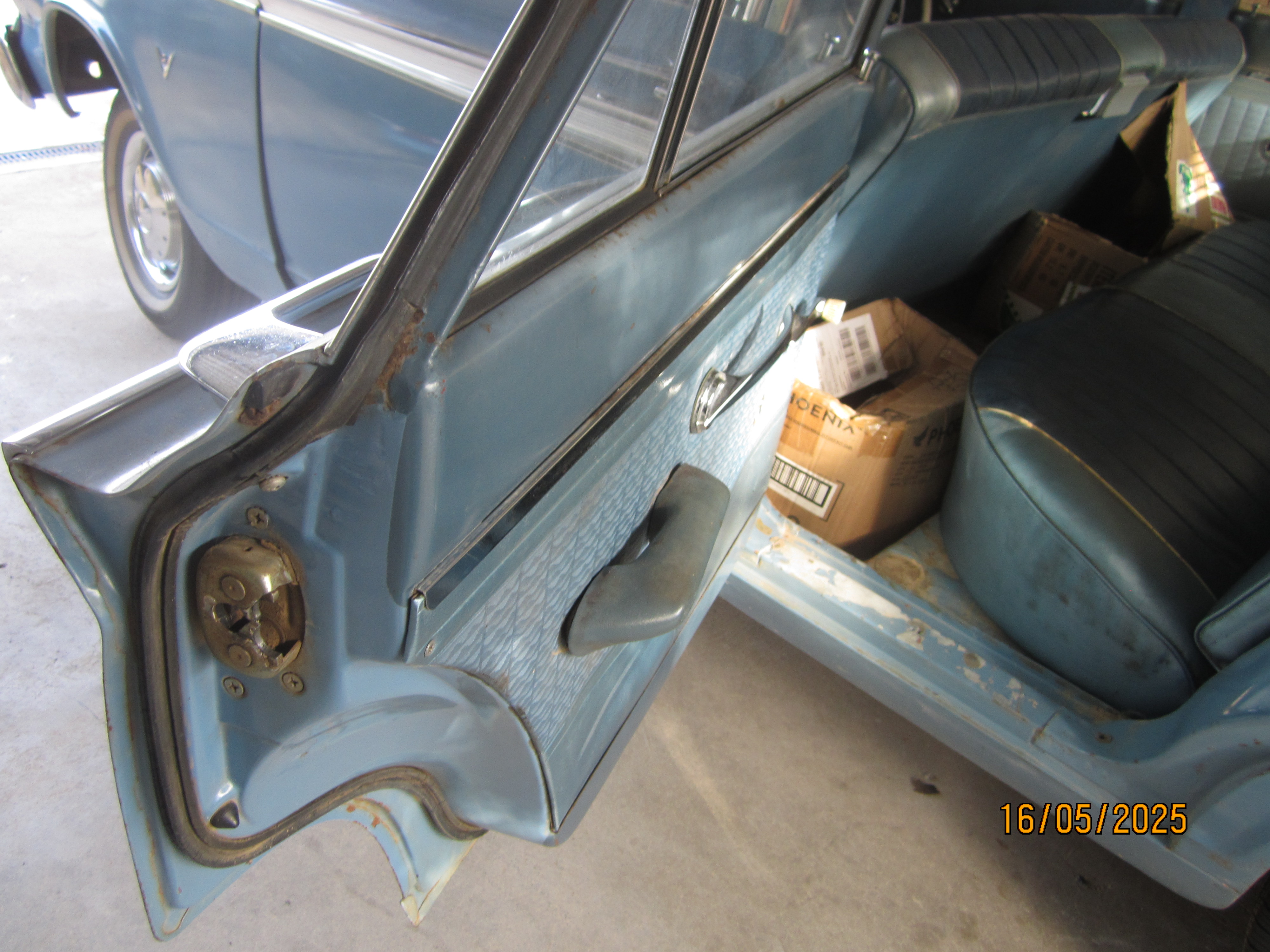 1962 FORD FAIRLANE SEDAN