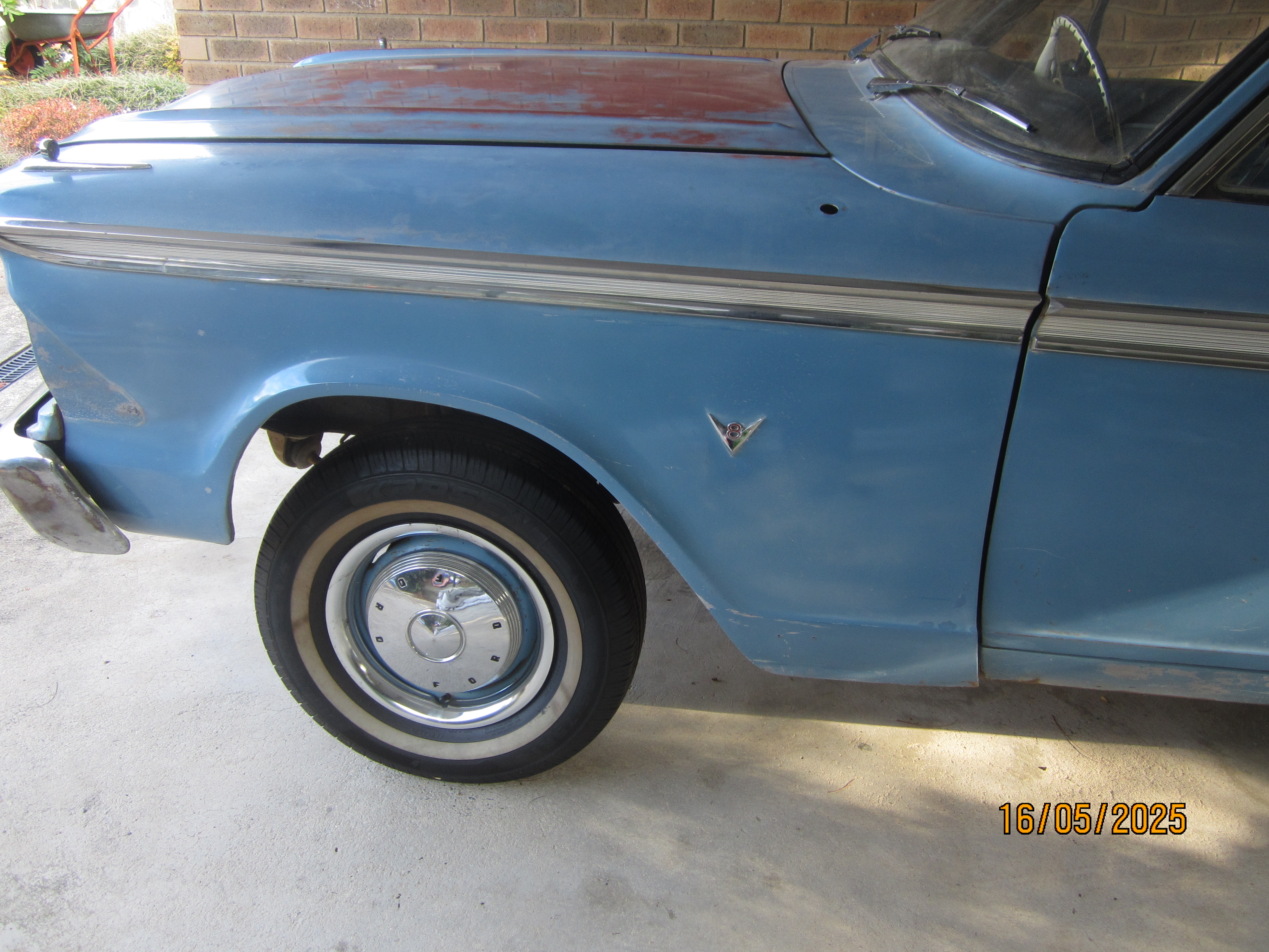 1962 FORD FAIRLANE SEDAN