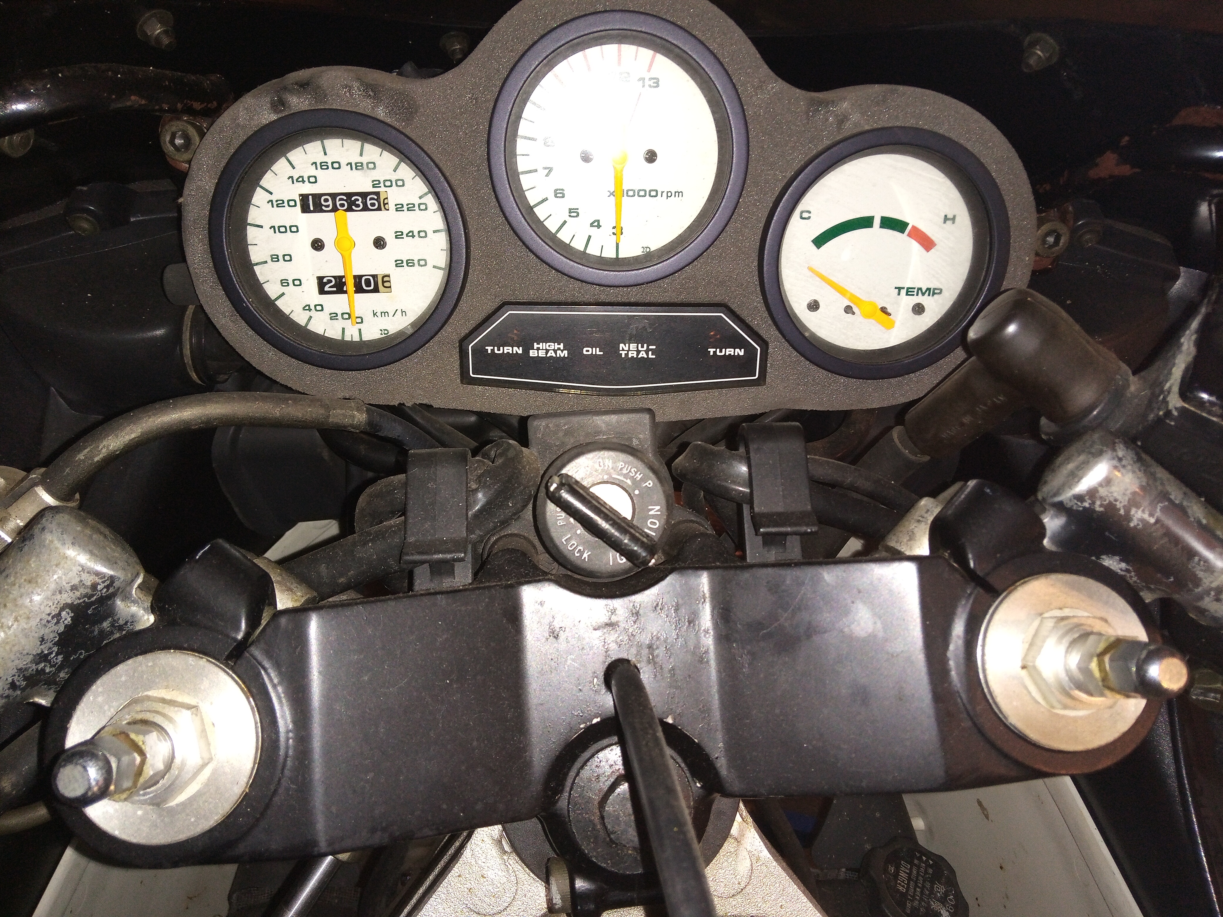 1985 SUZUKI RG500 ROAD