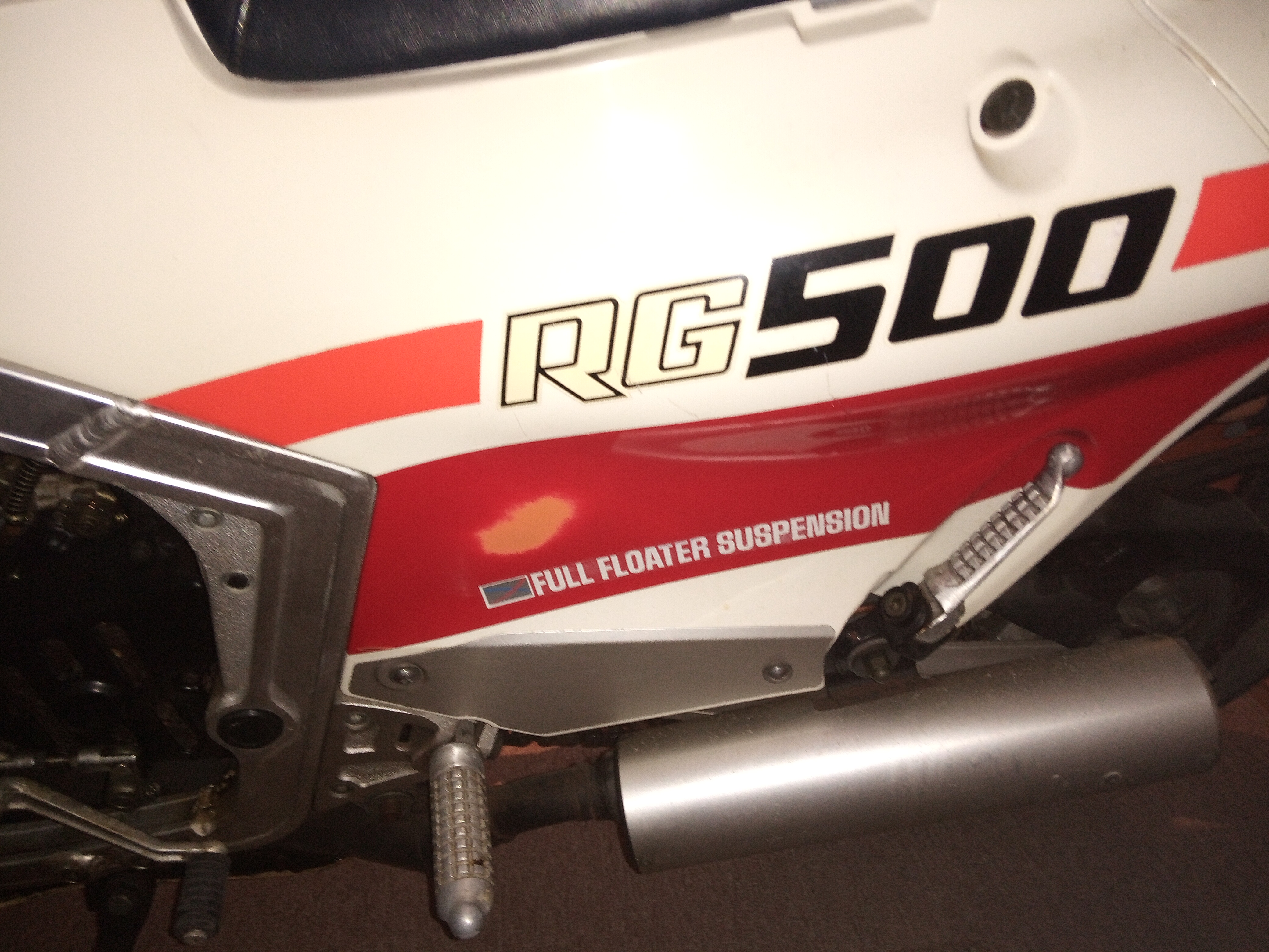 1985 SUZUKI RG500 ROAD