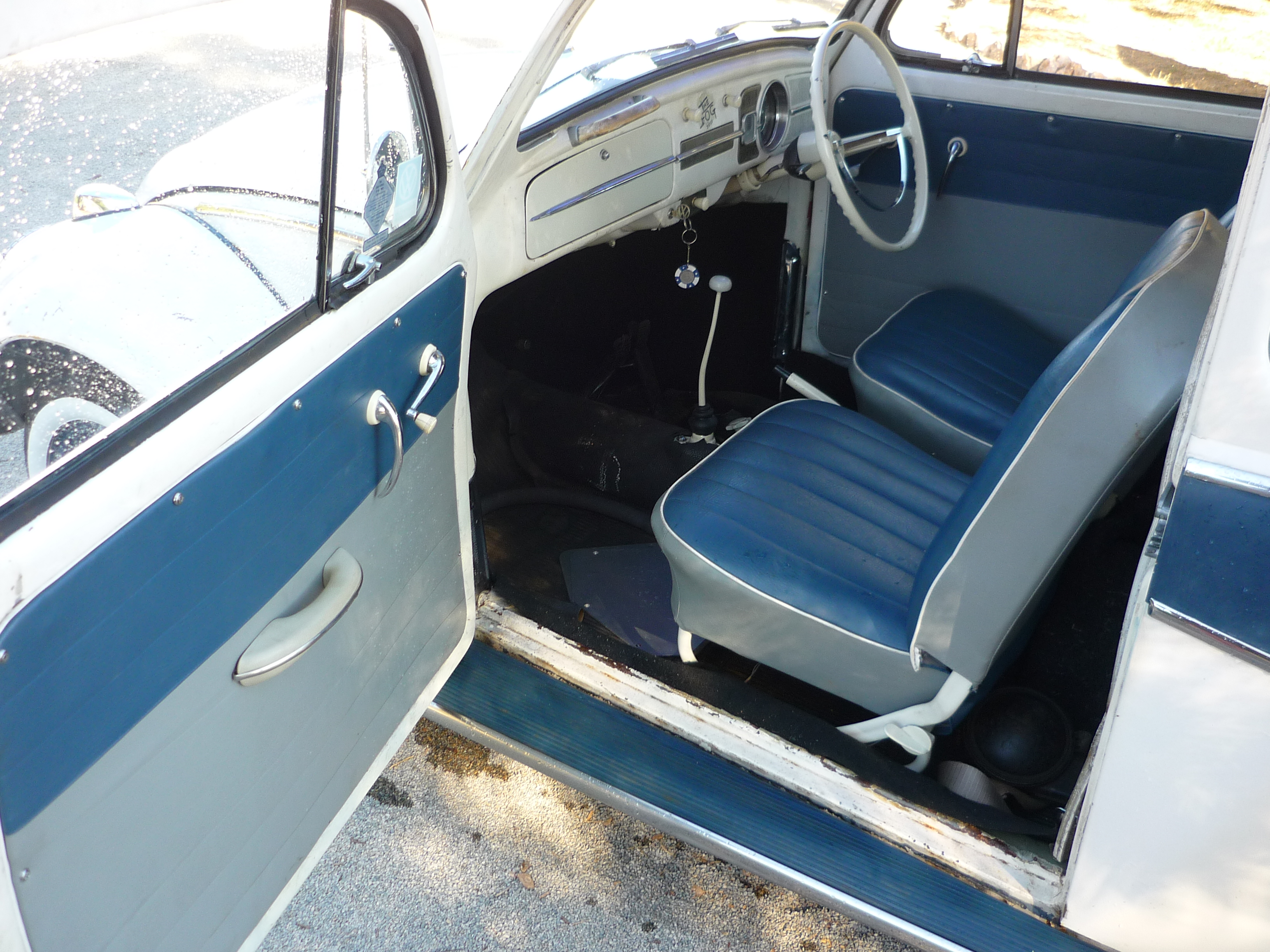 1958 VOLKSWAGEN 1200 BEETLE SEDAN