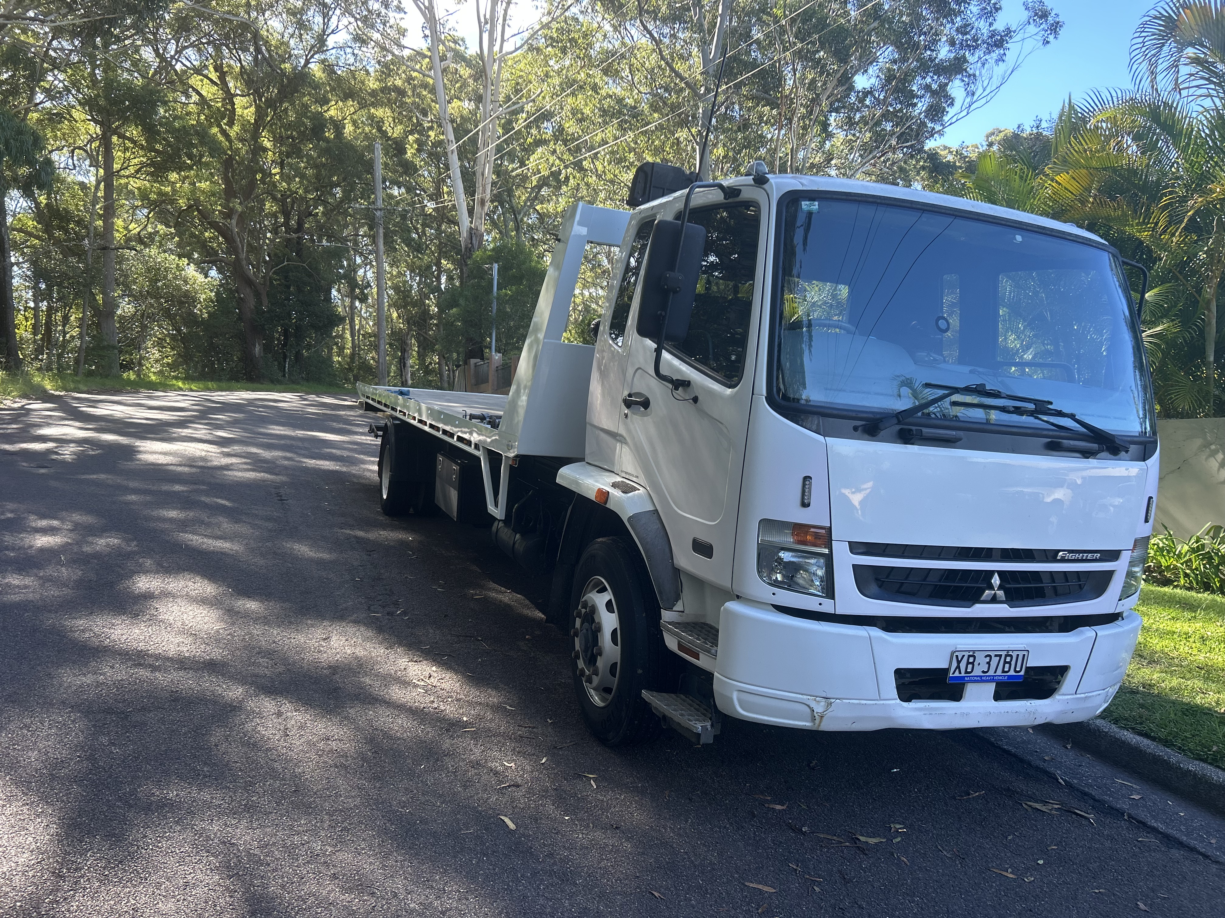 2010 MITSUBISHI FUSO FIGHTER FM TRAY TRUCK