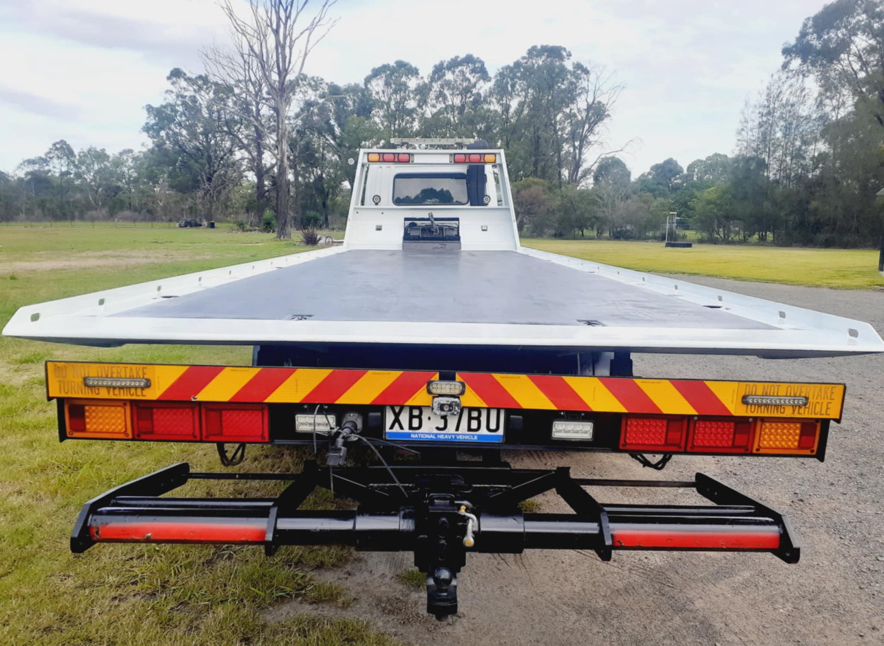 2010 MITSUBISHI FUSO FIGHTER FM TRAY TRUCK