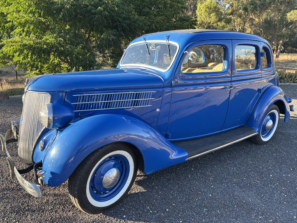 1936 FORD DELUXE SEDAN 