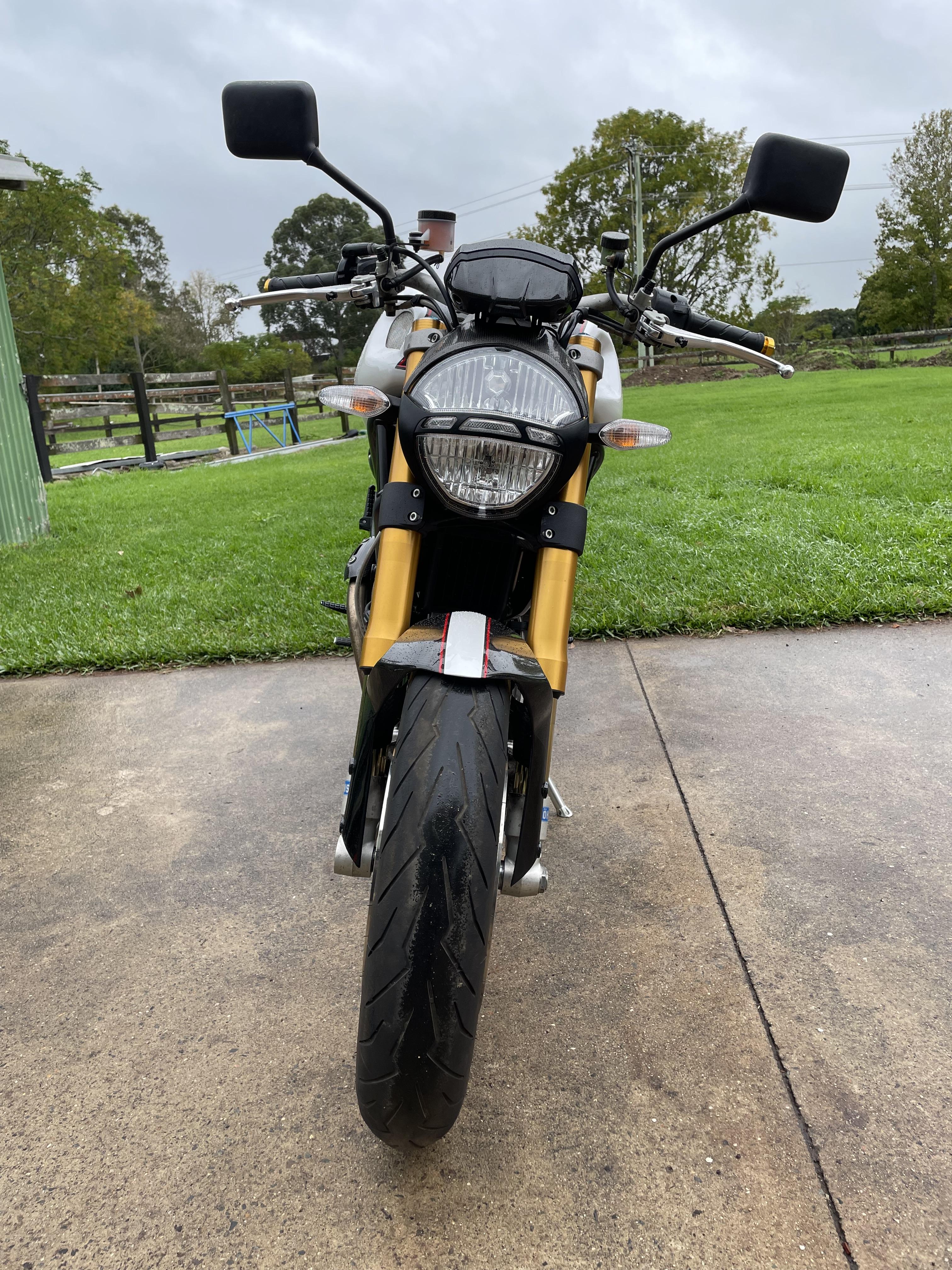 2009 DUCATI MONSTER 1100 S ROAD