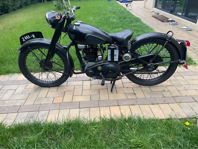 1948 BSA C11 ROAD