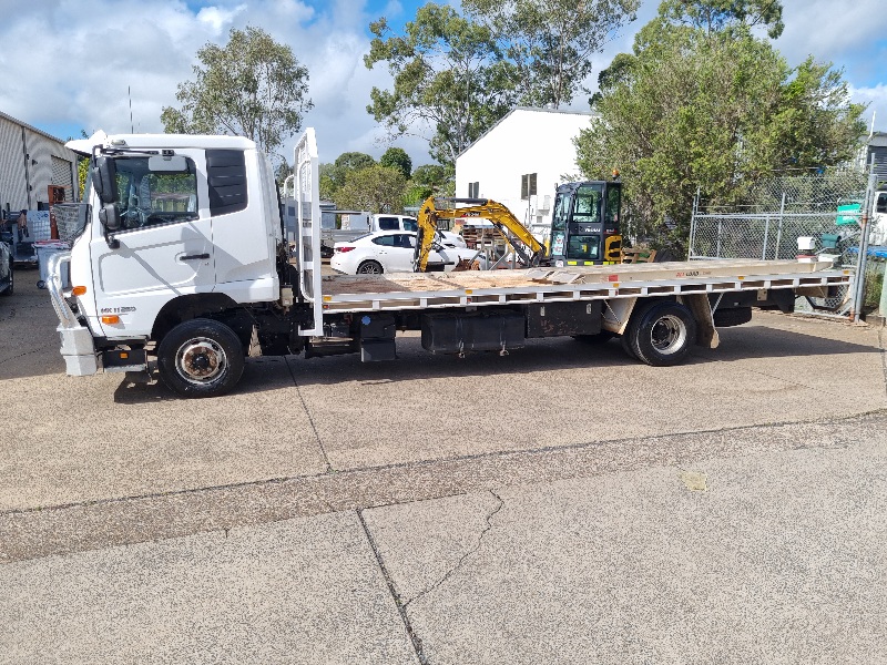 2014 NISSAN UD MK SERIES TRAY TRUCK