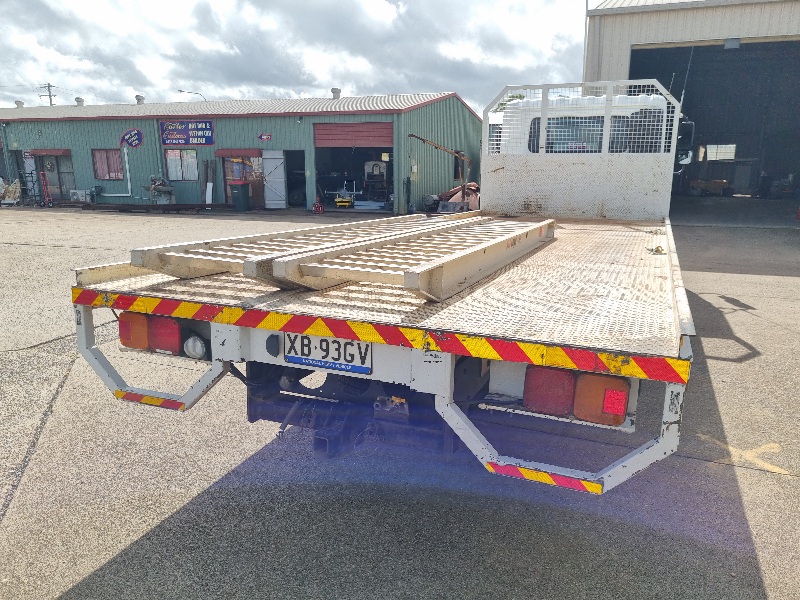 2014 NISSAN UD MK SERIES TRAY TRUCK