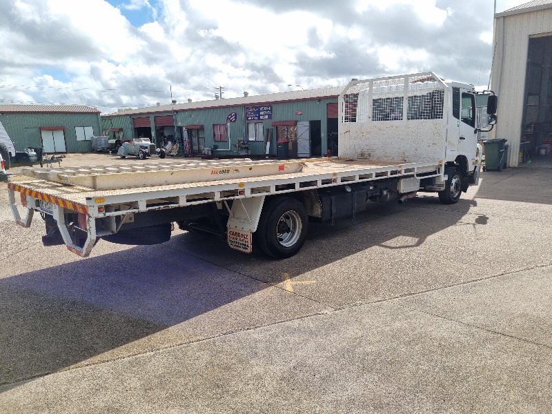 2014 NISSAN UD MK SERIES TRAY TRUCK