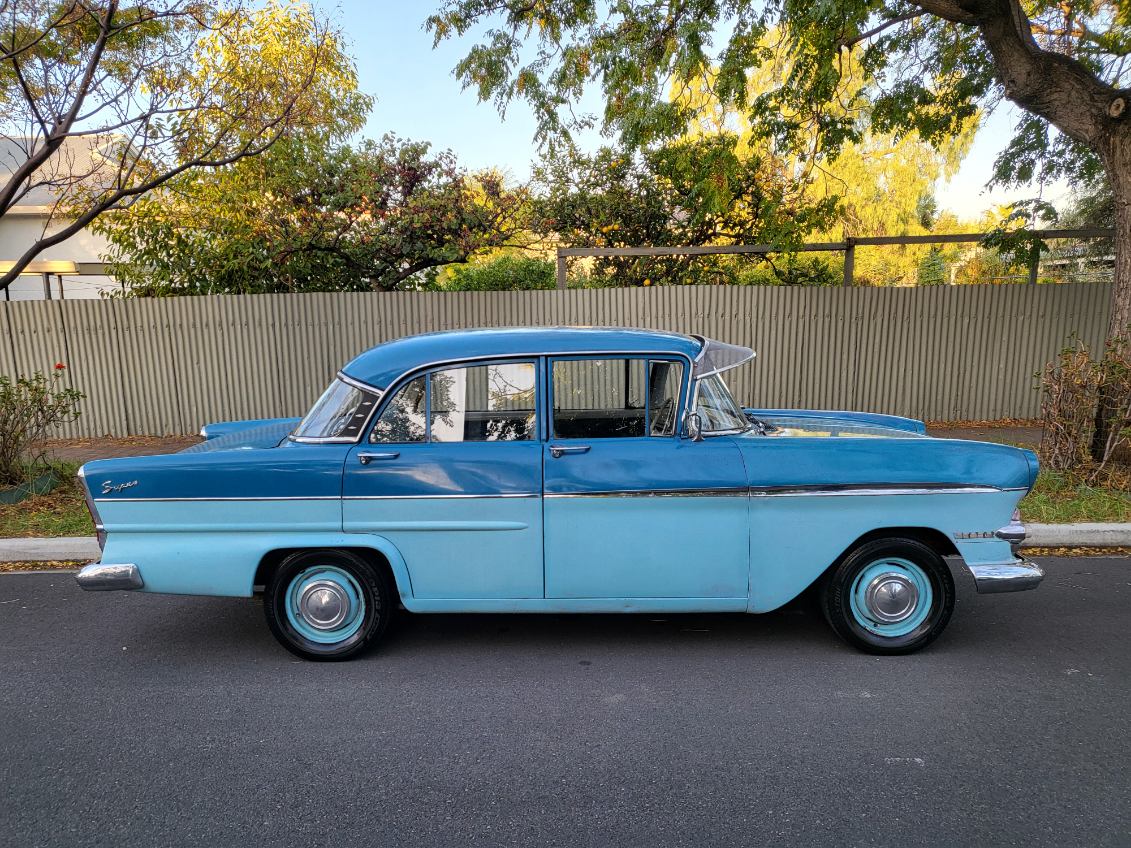 1960 VAUXHALL VICTOR 1500CC SEDAN
