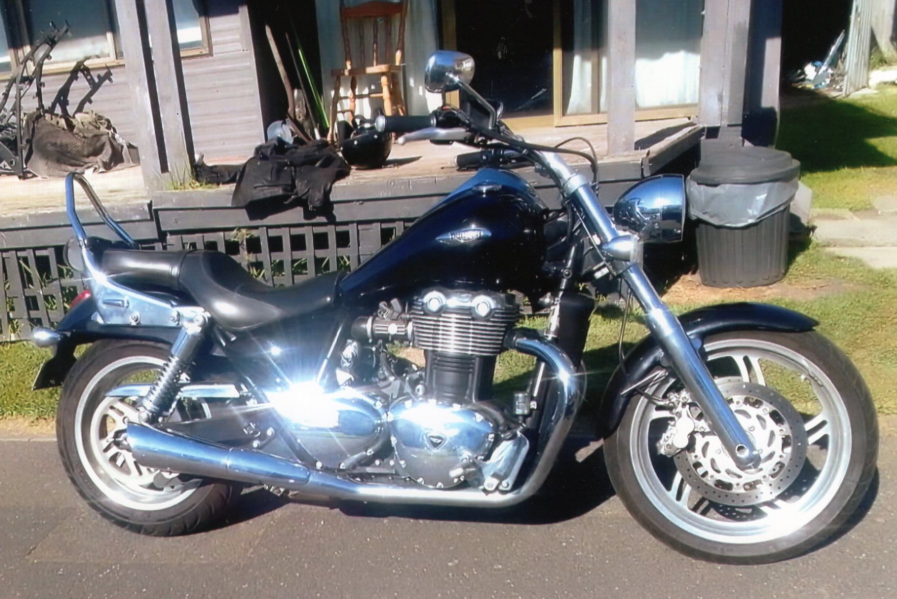 2009 TRIUMPH THUNDERBIRD SOLO 1600CC CRUISER