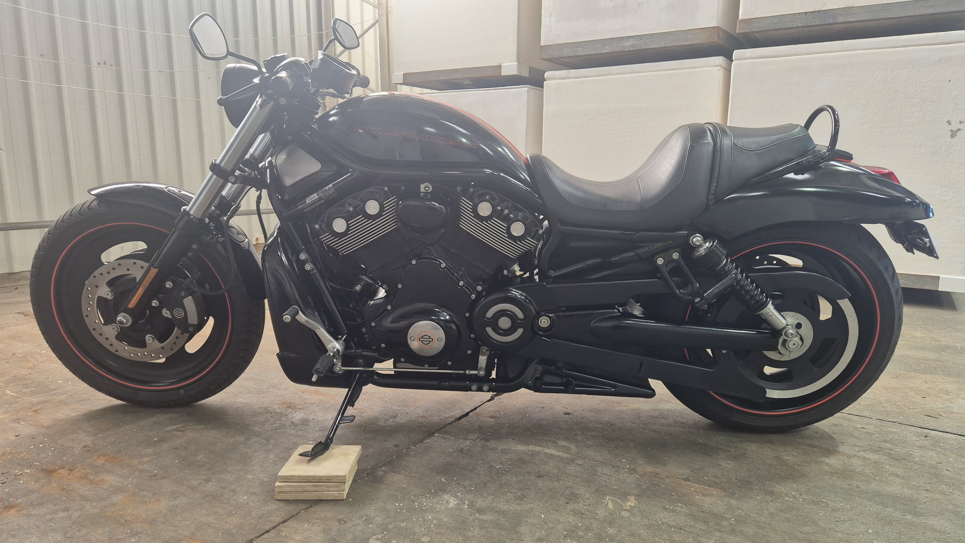 2008 HARLEY-DAVIDSON VRSCDX NIGHT ROD SPECIAL CRUISER
