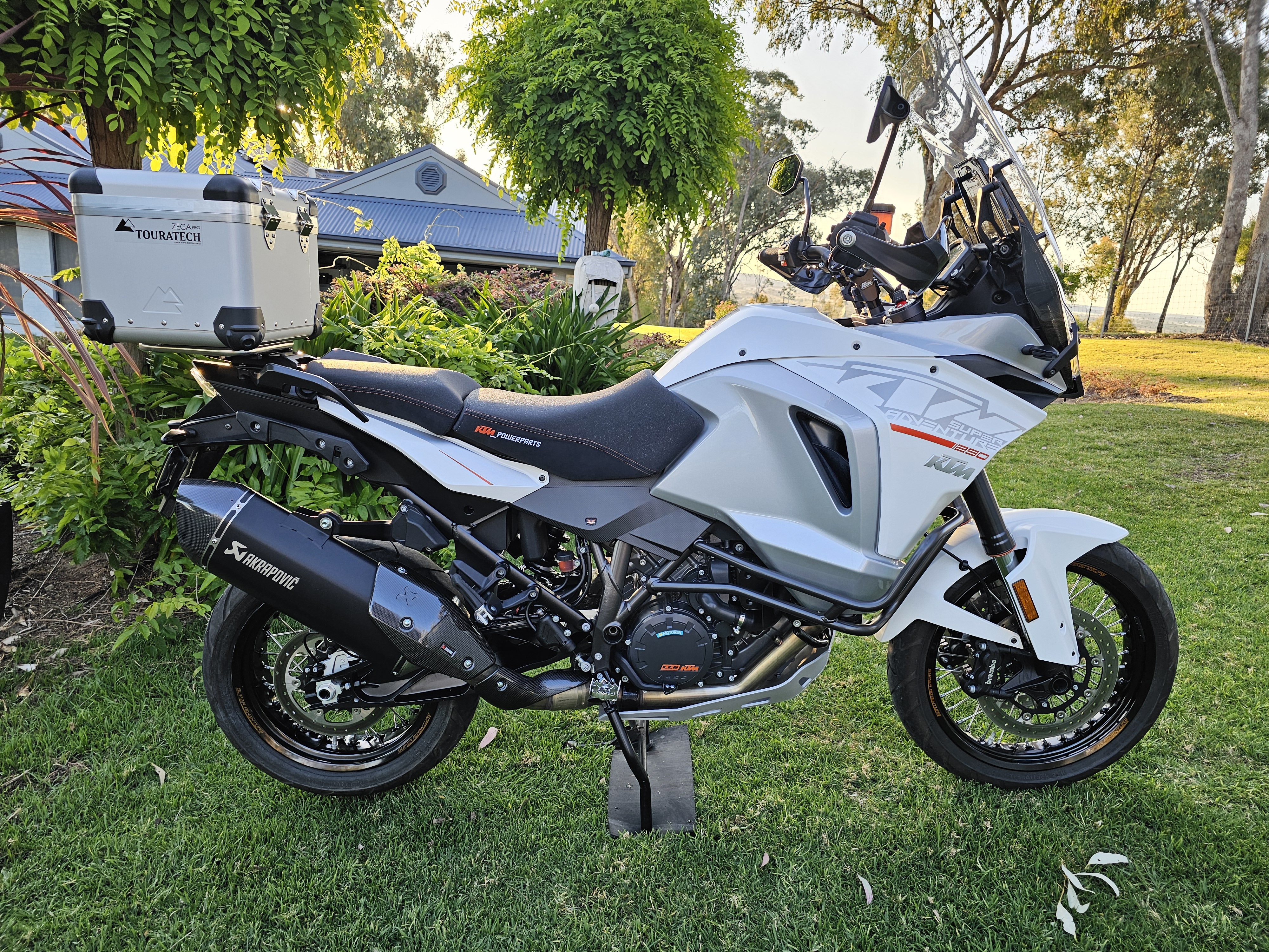 2016 KTM 1290 SUPER ADVENTURE DUAL SPORTS 