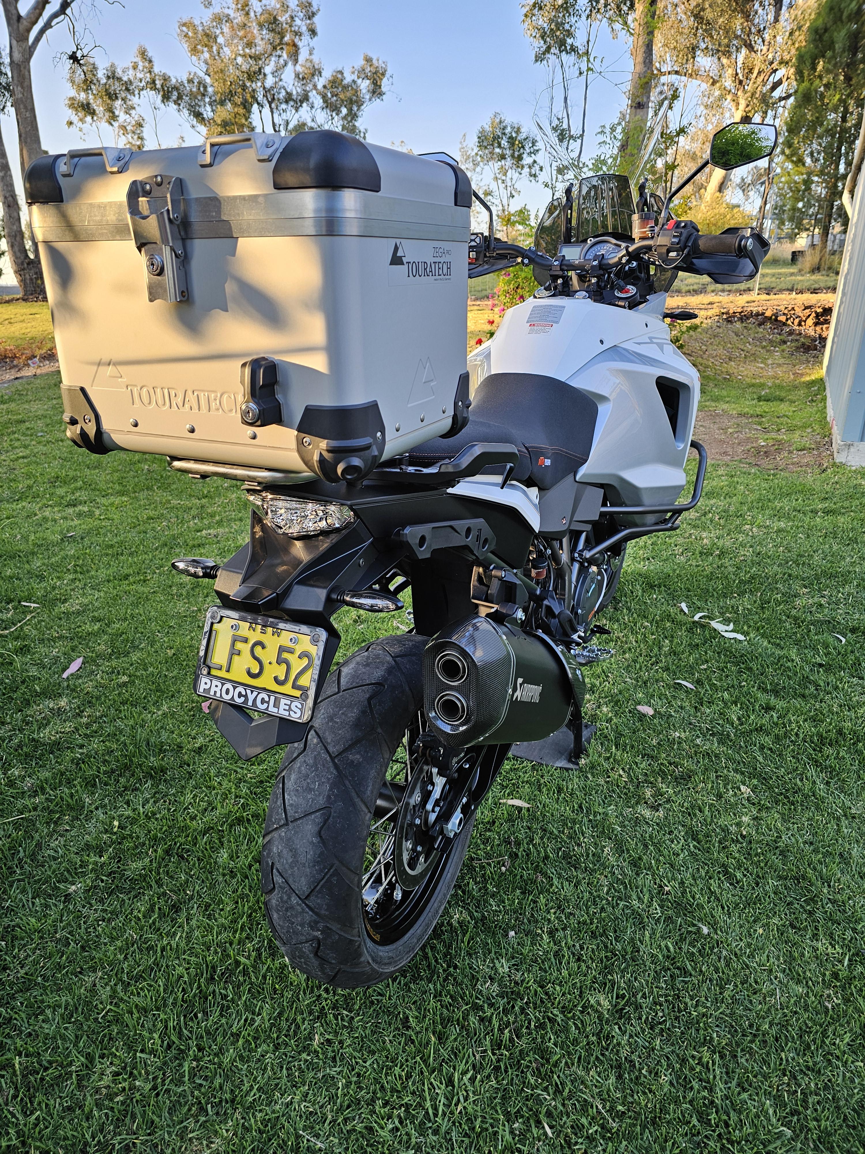 2016 KTM 1290 SUPER ADVENTURE DUAL SPORTS 