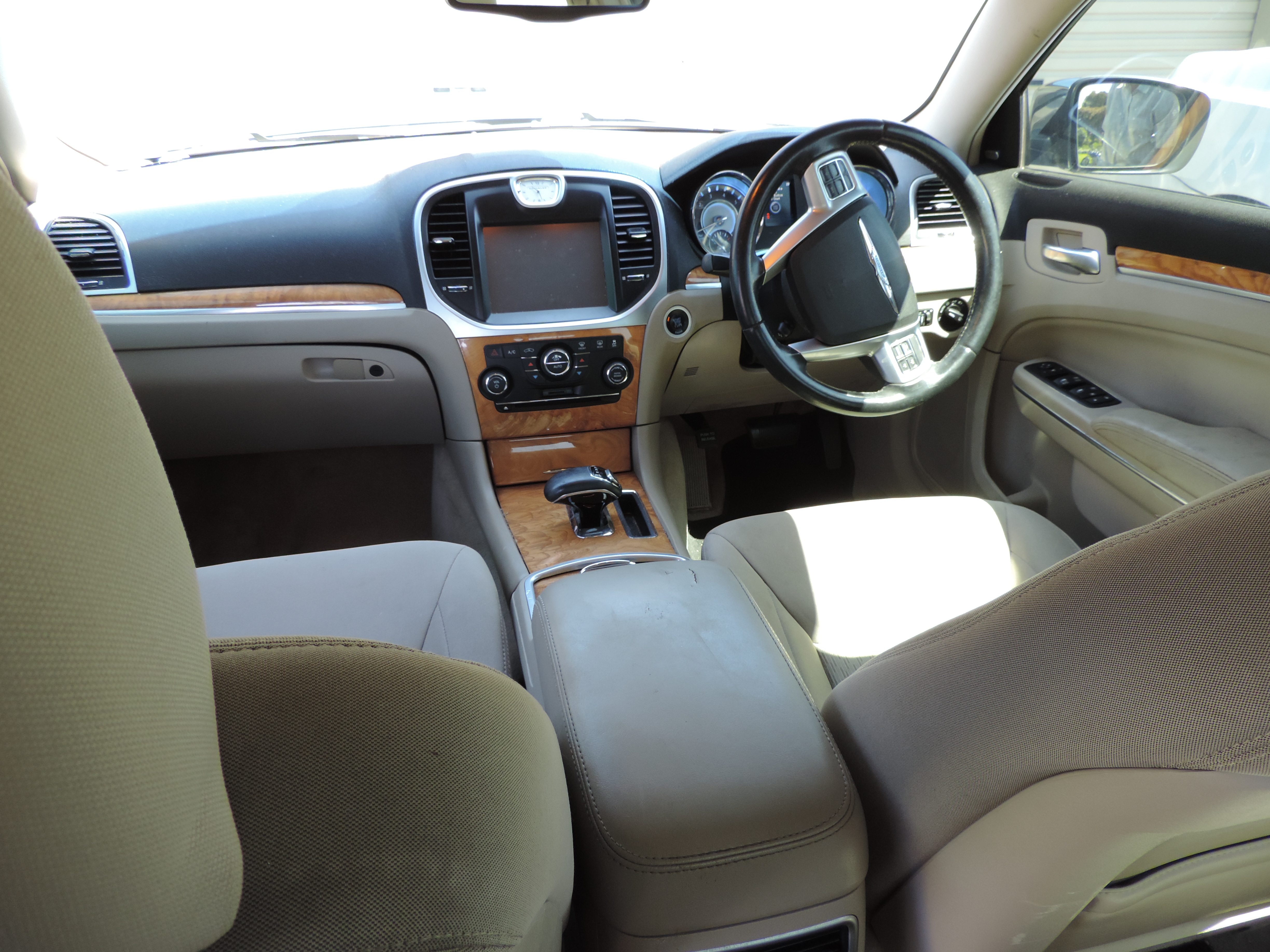 2012 CHRYSLER 300 LX C SERIES SEDAN 192,905kms