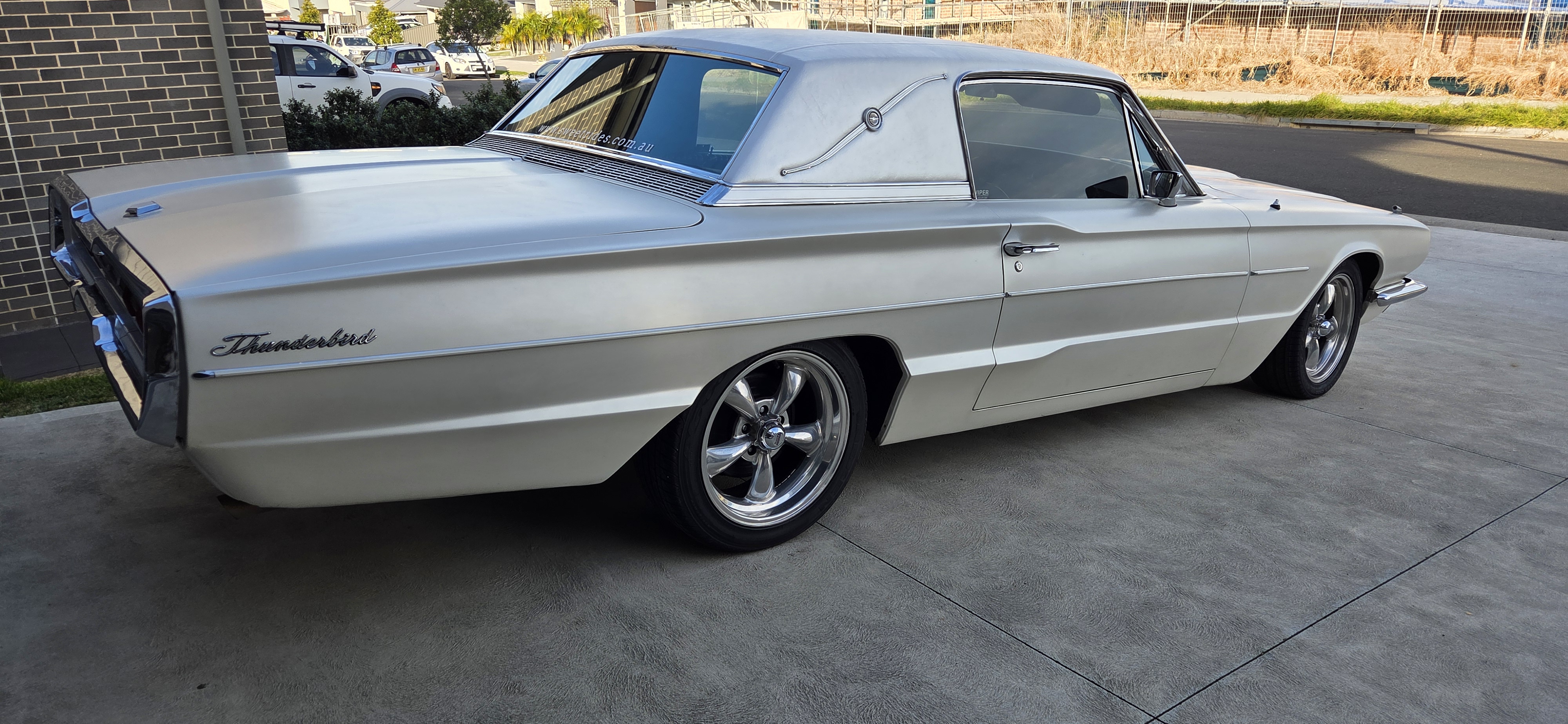 1966 FORD THUNDERBIRD LANDAU AUTOMATIC COUPE