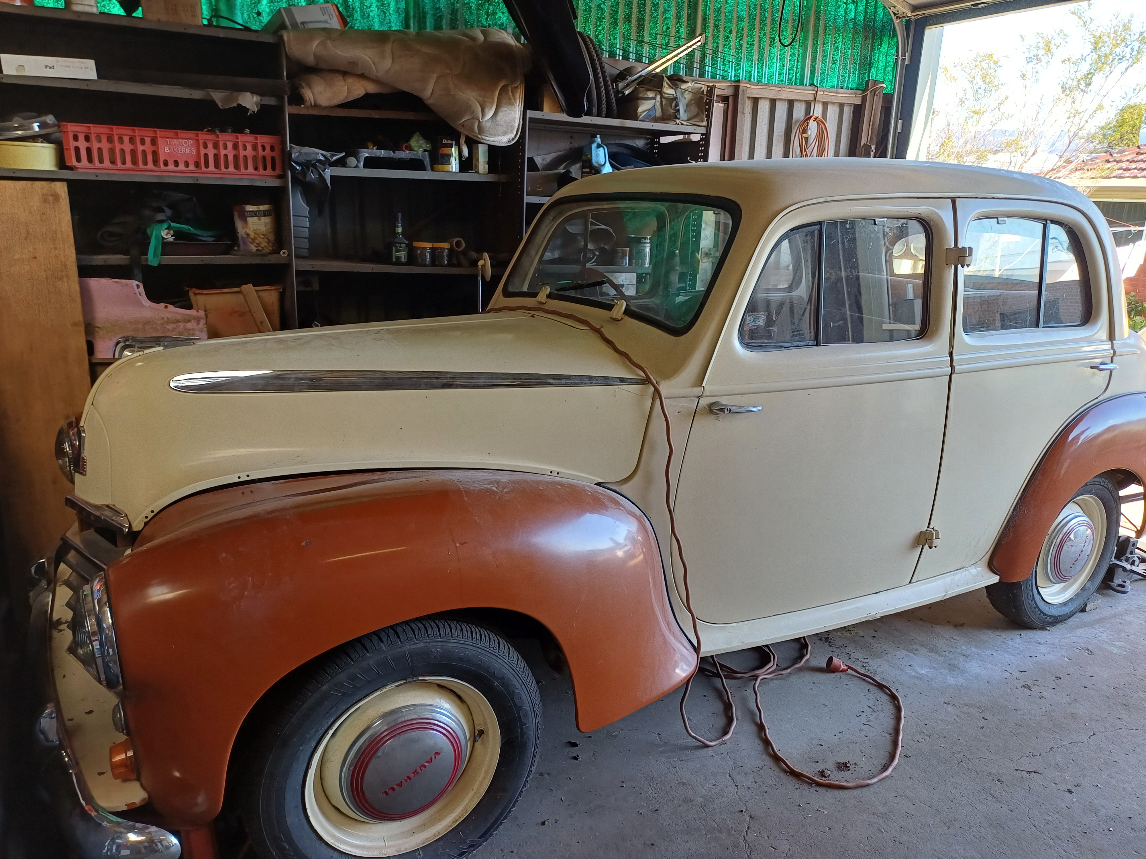 1951 VAUXHALL VELOX SEDAN