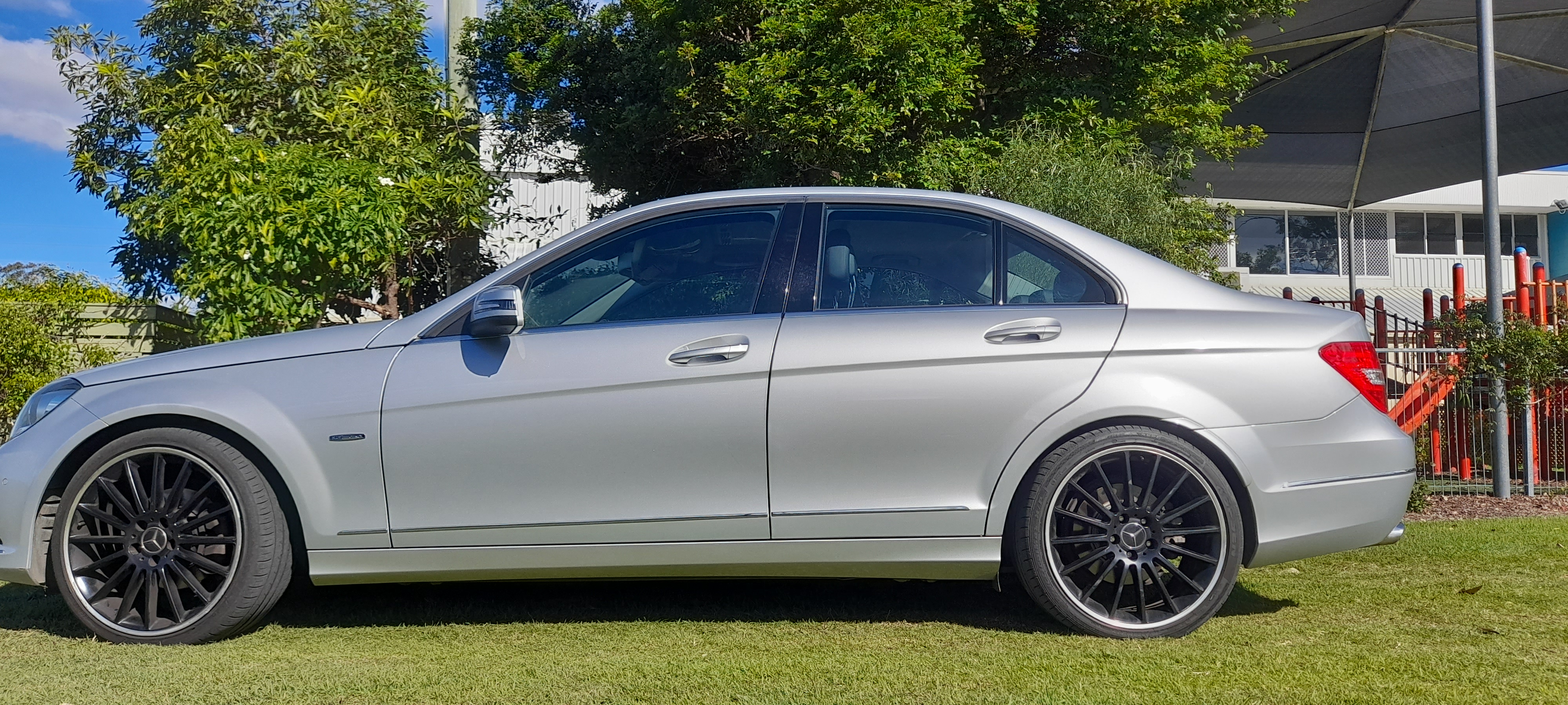 2011 MERCEDES-BENZ C250 W204 MY11 CDI AVANTGARDE BE 7 SP AUTOMATIC G-TRONIC 4D SEDAN