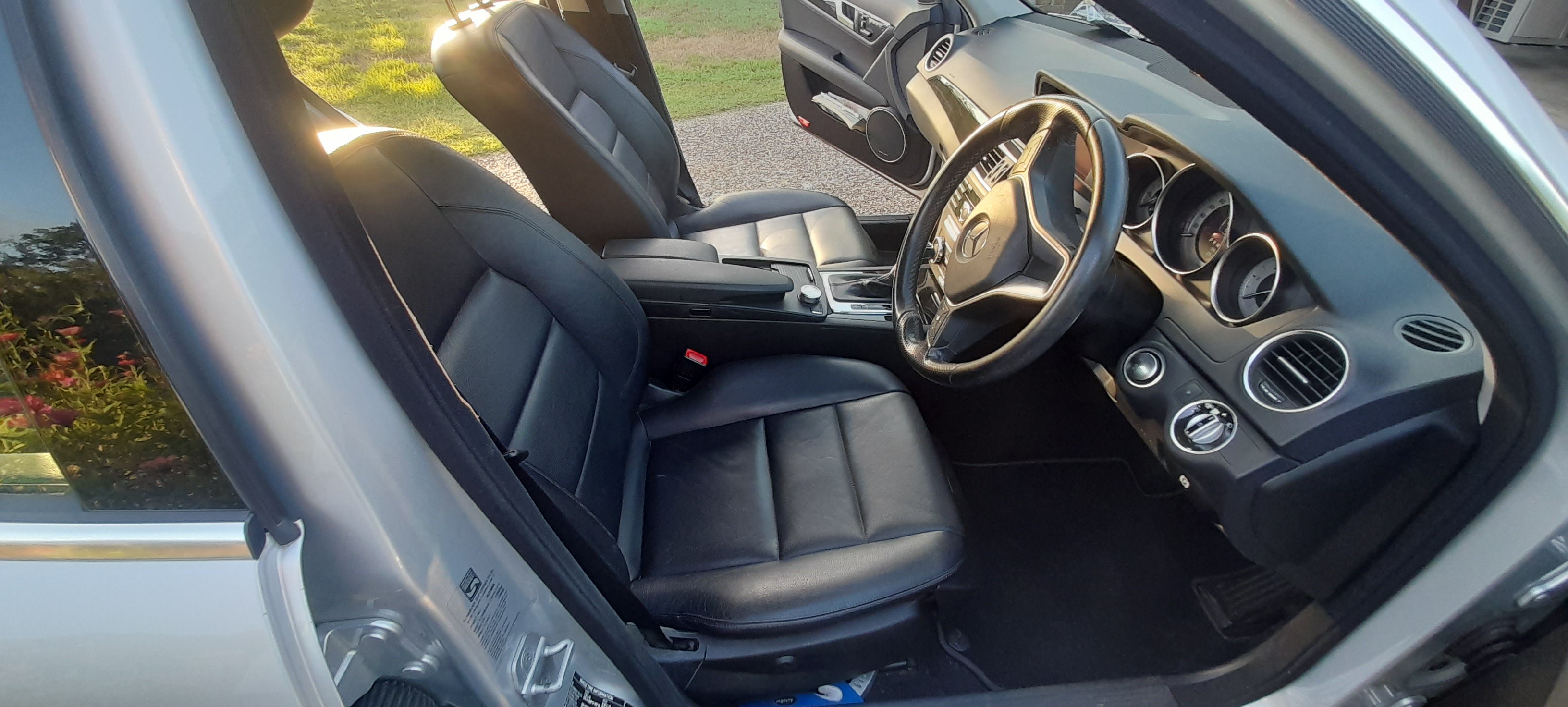 2011 MERCEDES-BENZ C250 W204 MY11 CDI AVANTGARDE BE 7 SP AUTOMATIC G-TRONIC 4D SEDAN