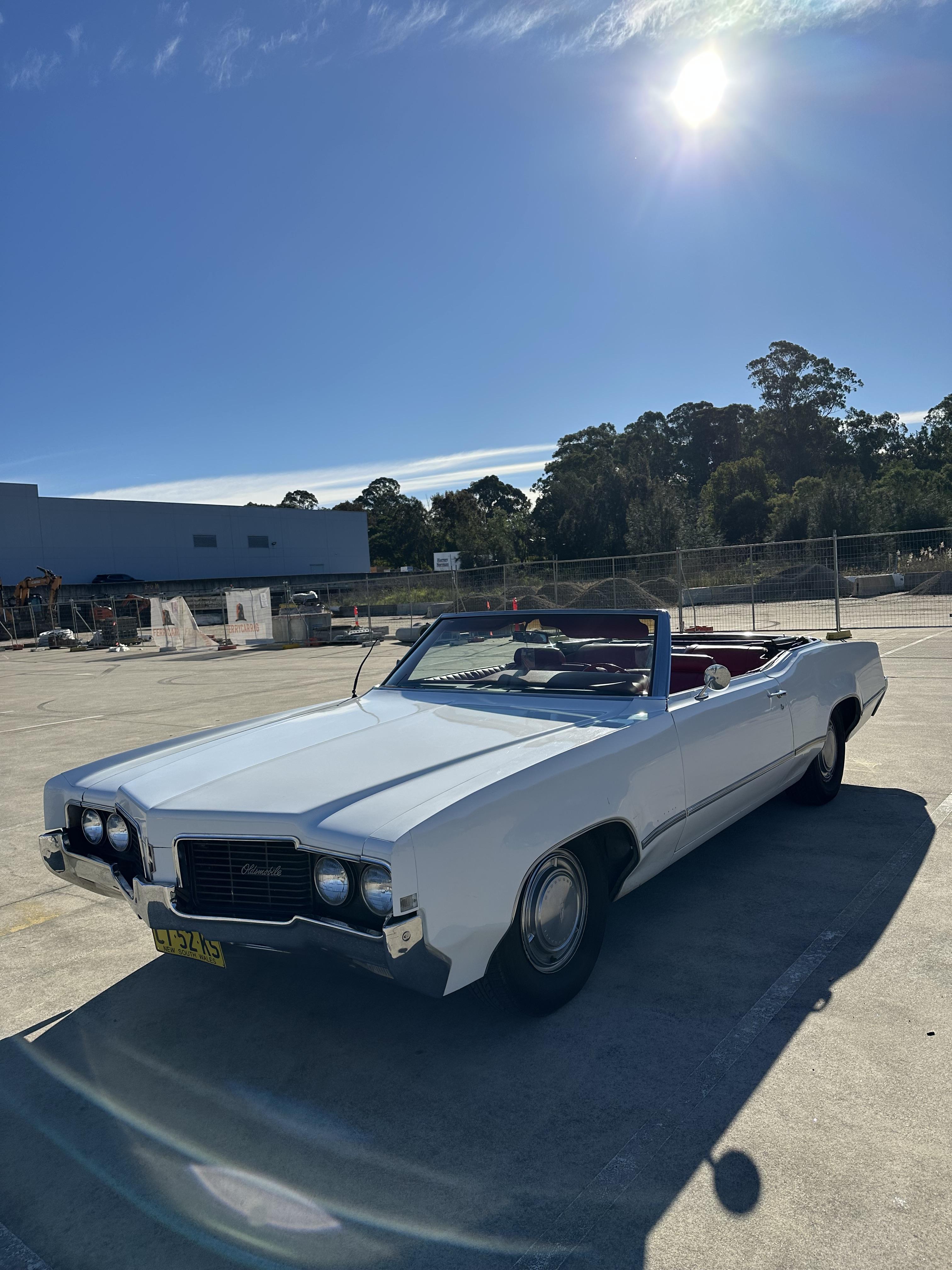 1969 OLDSMOBILE DELTA 88 CONVERTIBLE 