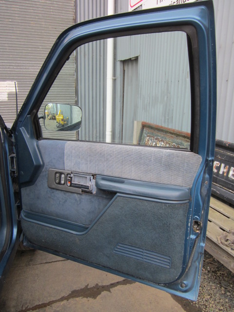 1992 CHEVROLET C1500 SHORT BED AUTOMATIC SINGLE CAB UTILITY