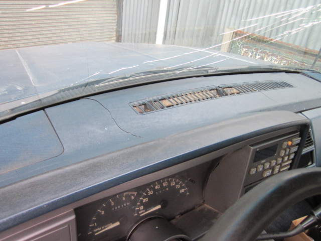 1992 CHEVROLET C1500 SHORT BED AUTOMATIC SINGLE CAB UTILITY