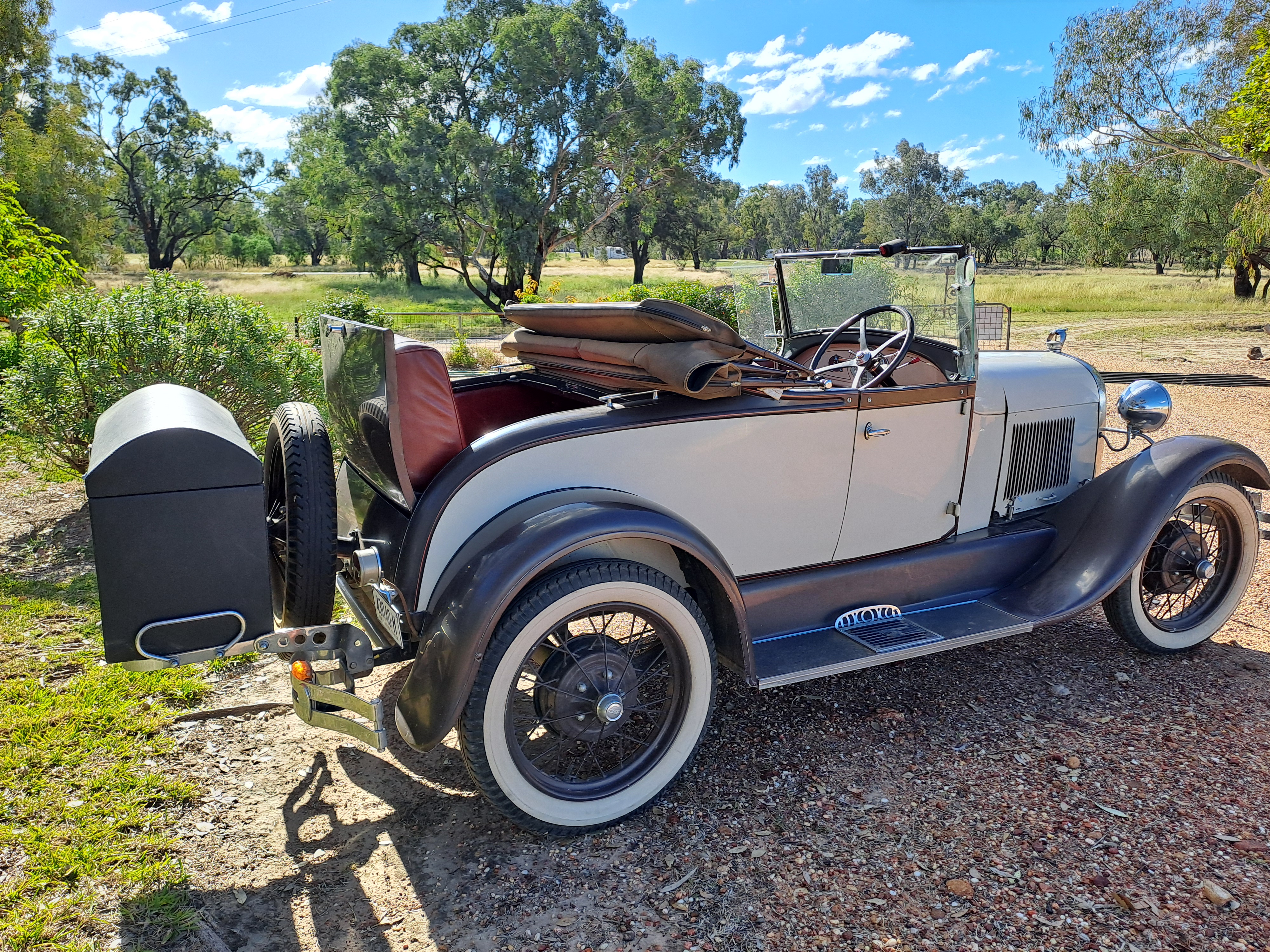 1929 FORD MODEL A CONVERTIBLE