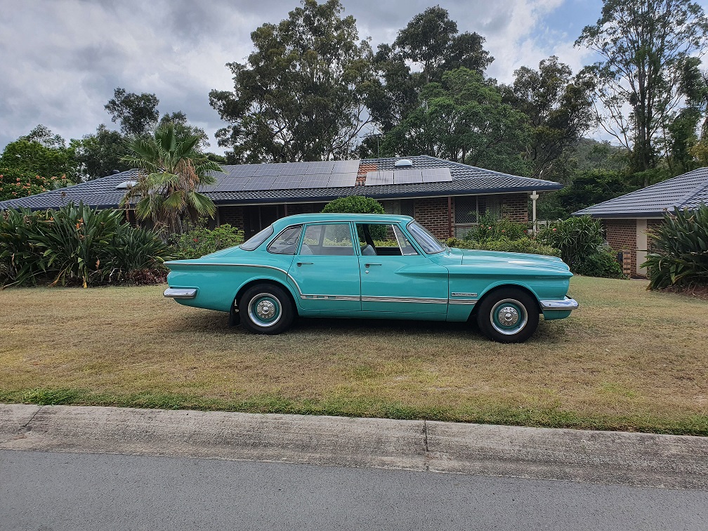 1961 CHRYSLER VALIANT S SERIES 4D SEDAN 