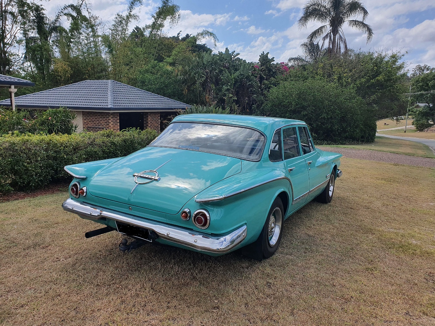 1961 CHRYSLER VALIANT S SERIES 4D SEDAN 