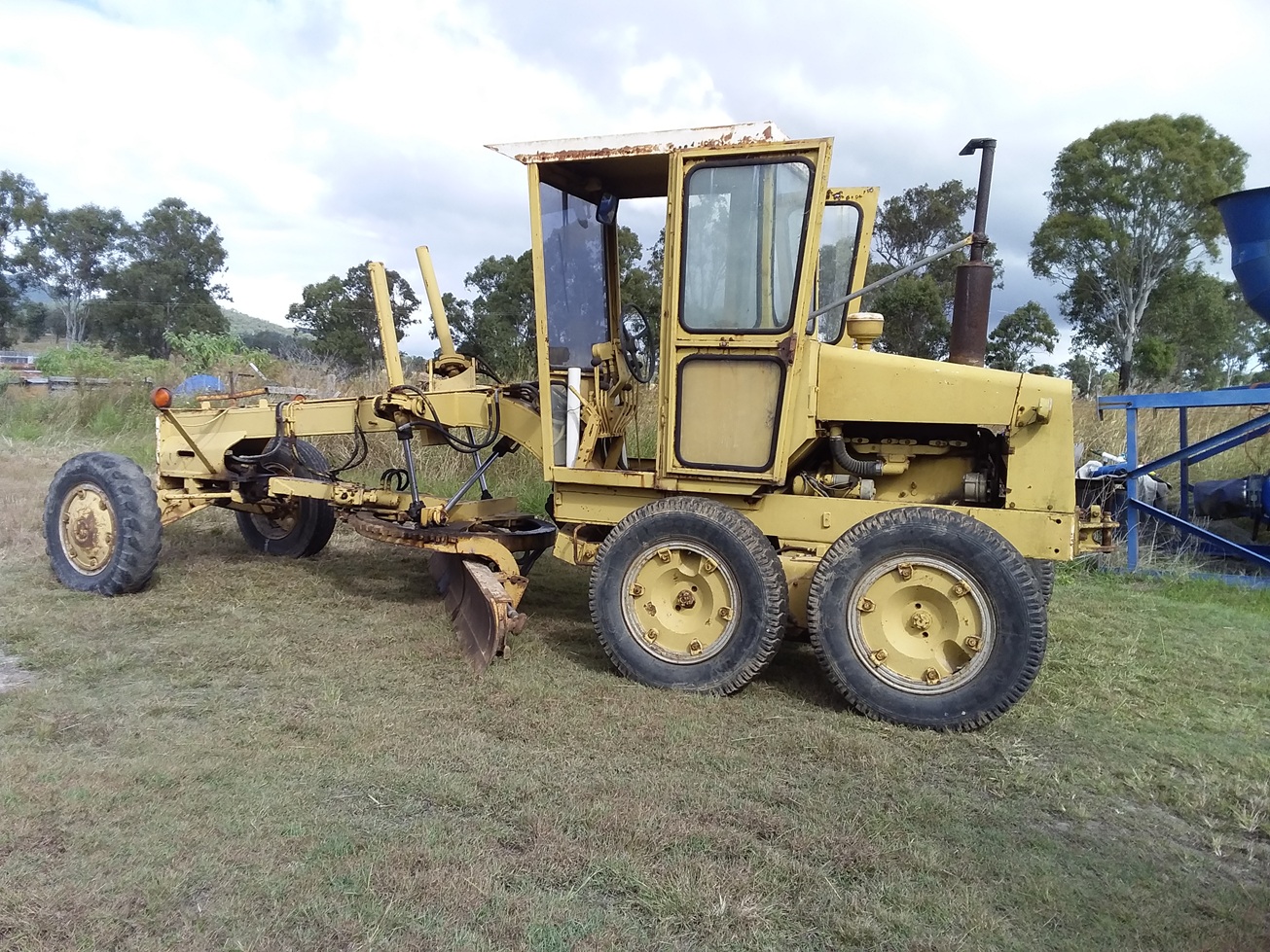ALLIS-CHALMERS M65 GRADER