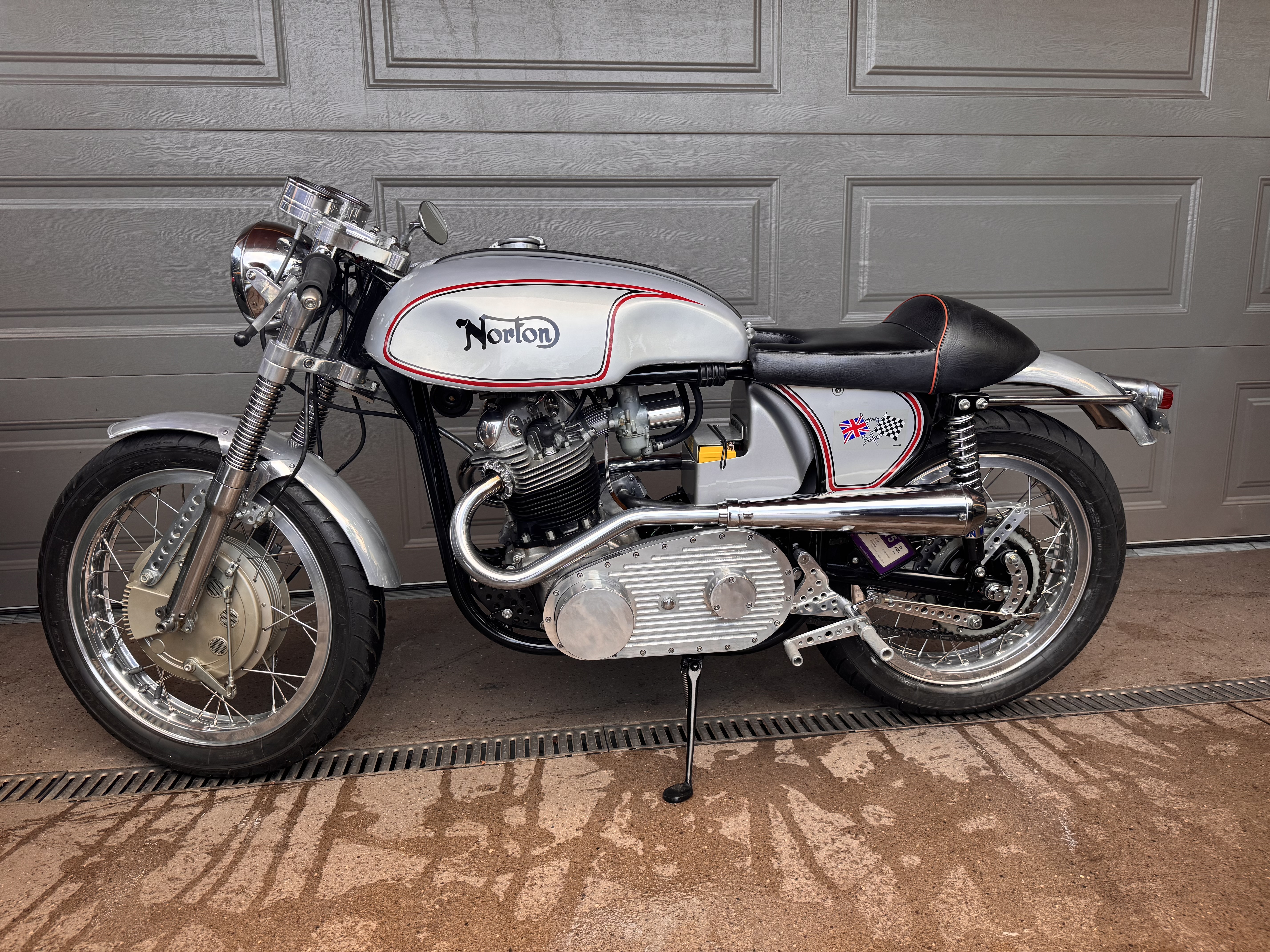 1964 NORTON 750 CAFE RACER