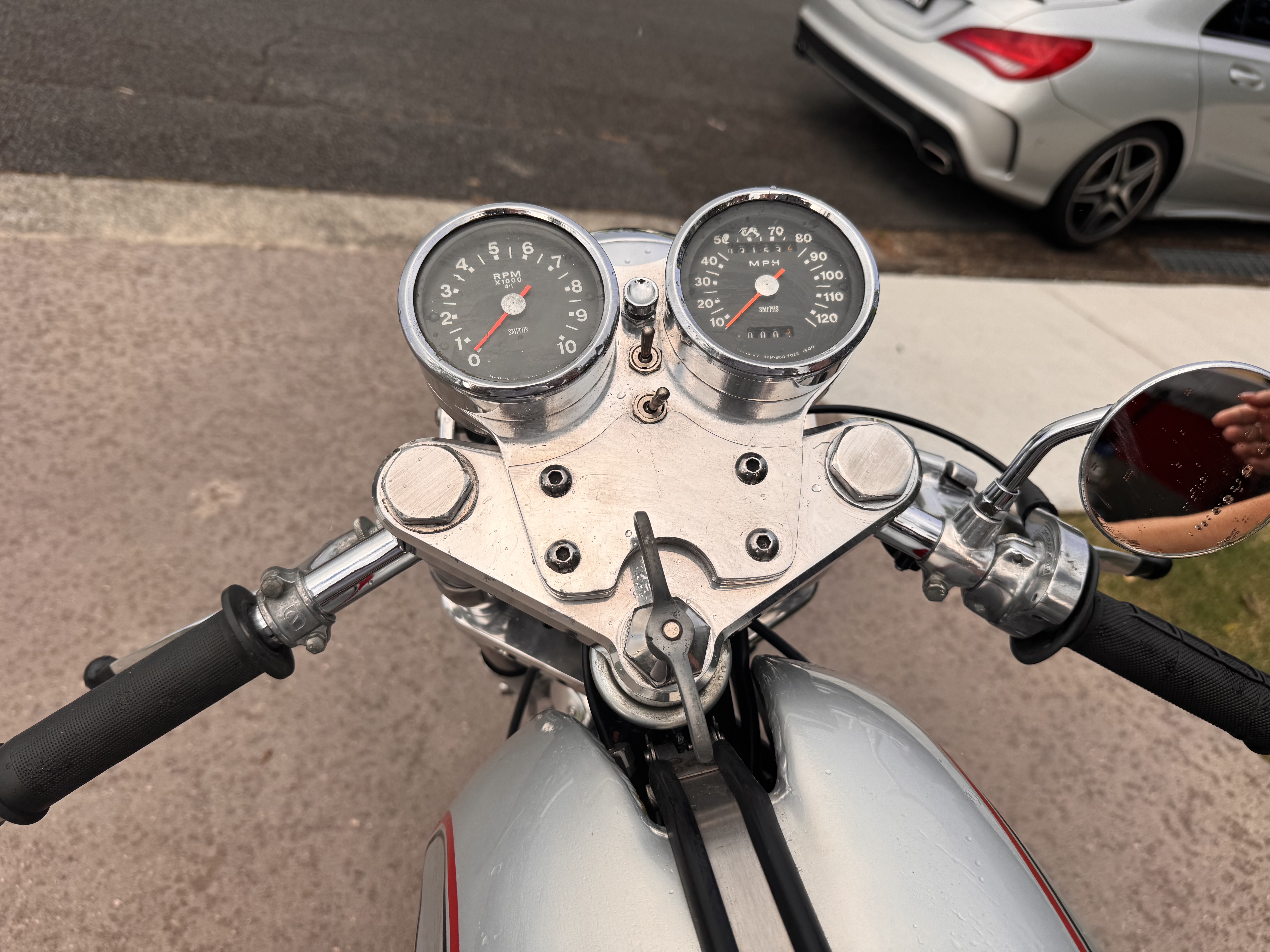 1964 NORTON 750 CAFE RACER